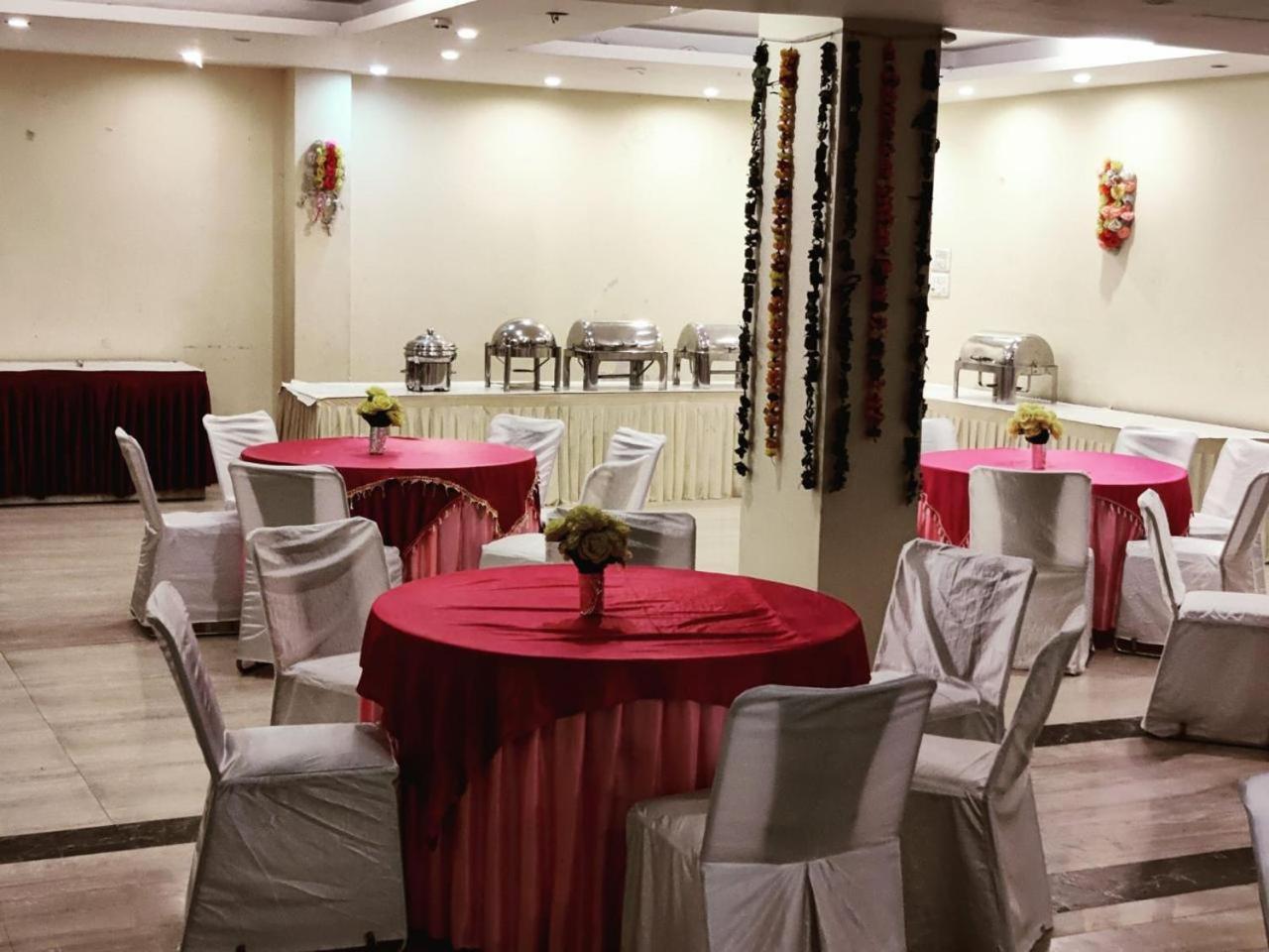 Hotel Treebo Premium Relax Patel Nagar New Delhi