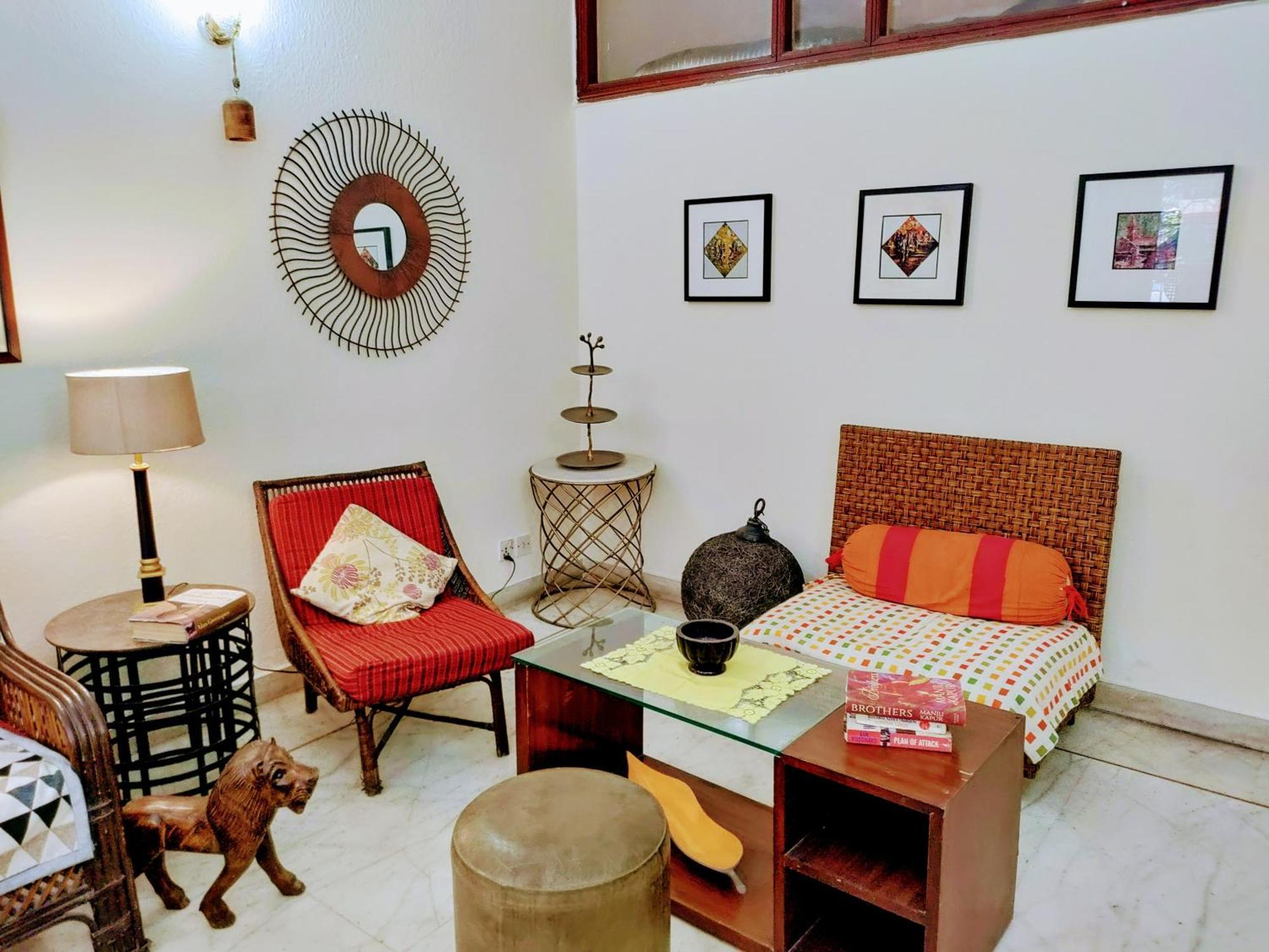 Nearby Lutyen's Delhi Just 15min From Connaught Place * Nova Deli