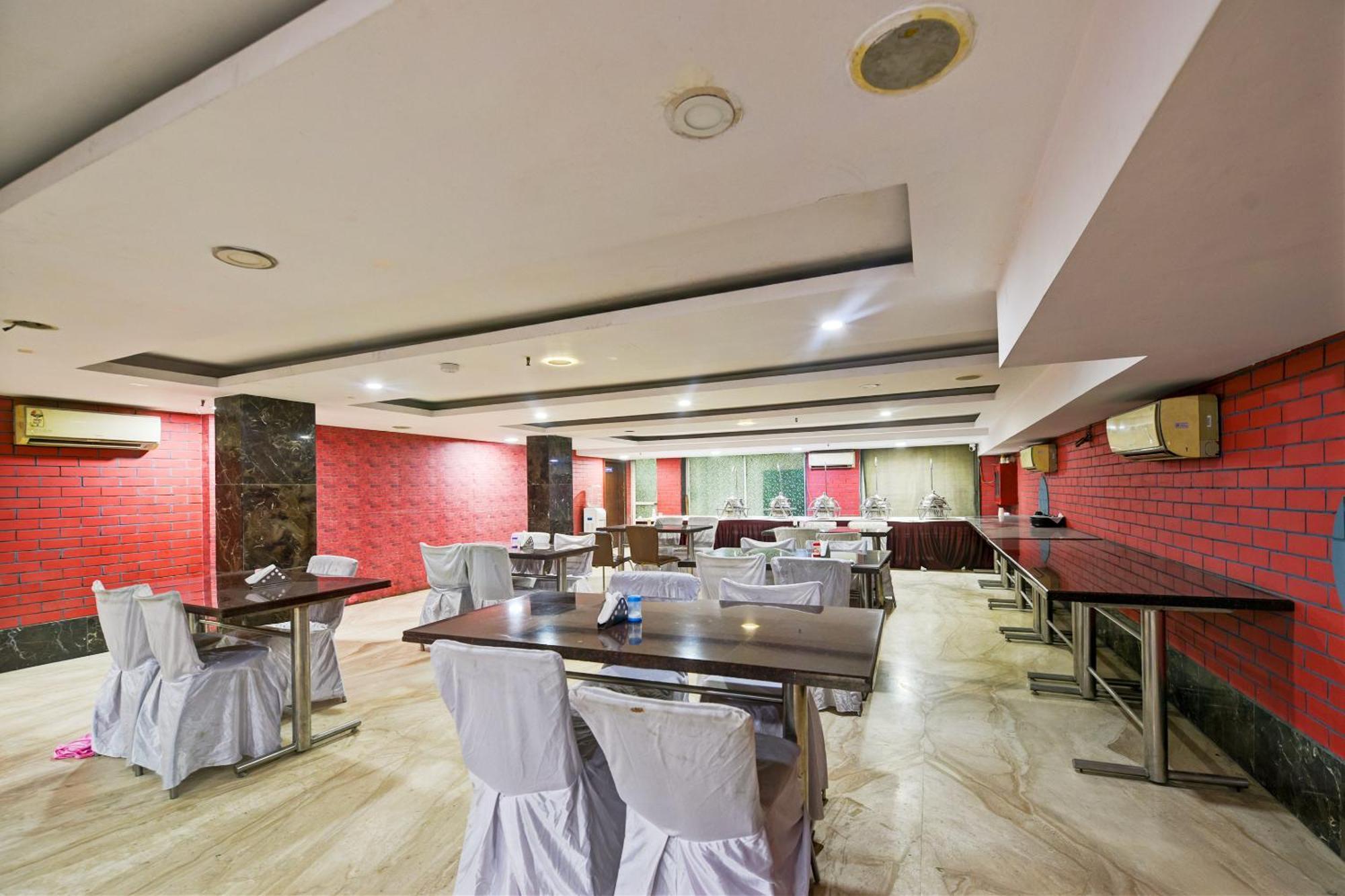 Staybook South Delhi Hotel New Delhi