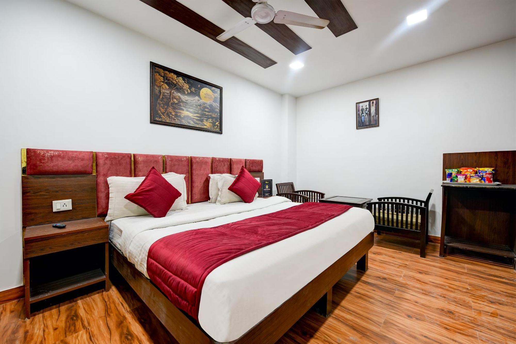 Staybook South Delhi 4* New Delhi