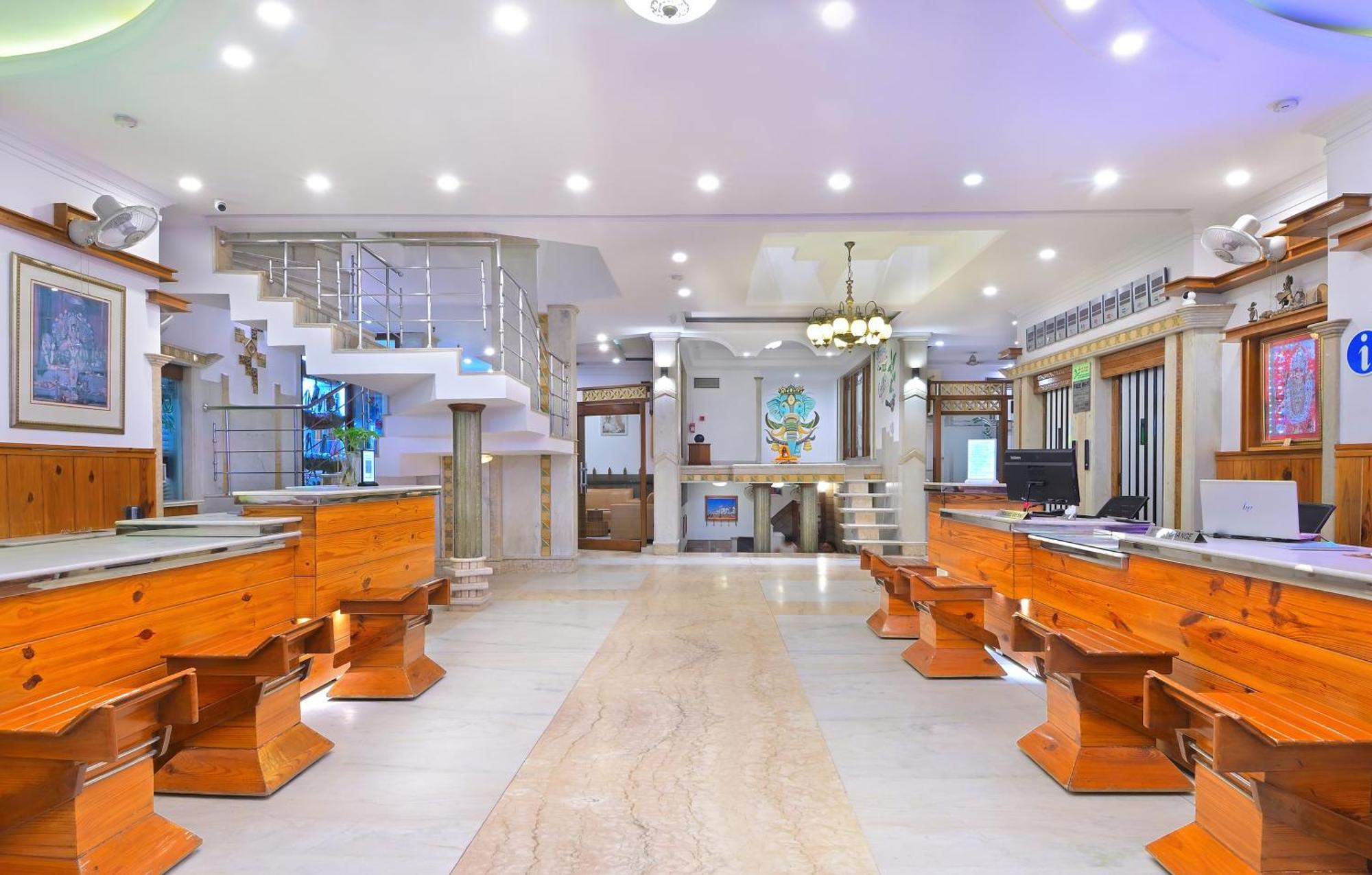 Yes Please -new Delhi 4*