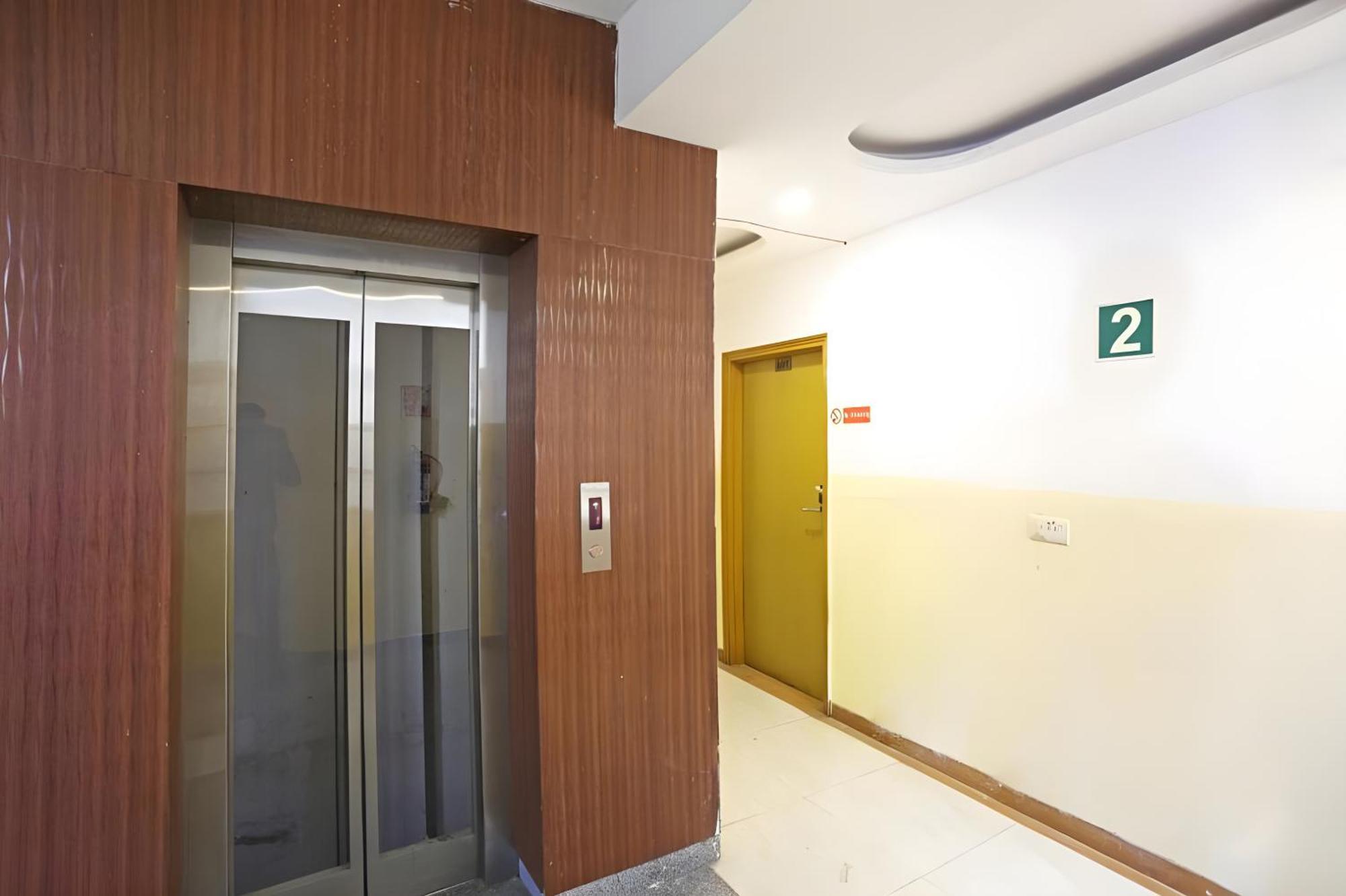 Hotel Aeroporto Drop Off Facility 4*