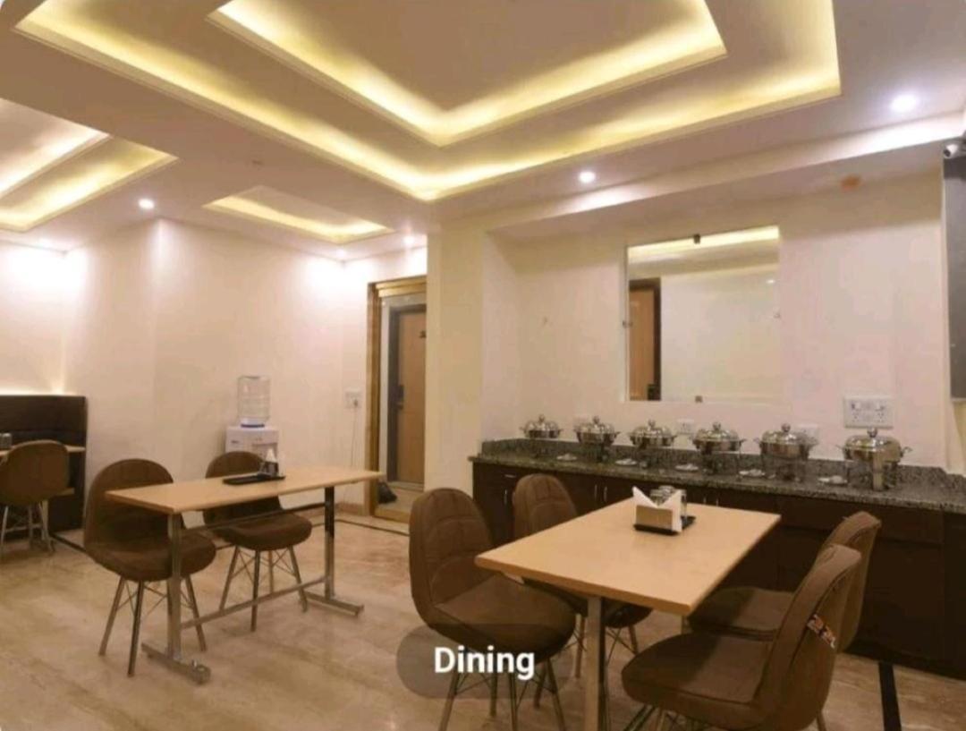 Hotel Del Near Igi Airport New Delhi