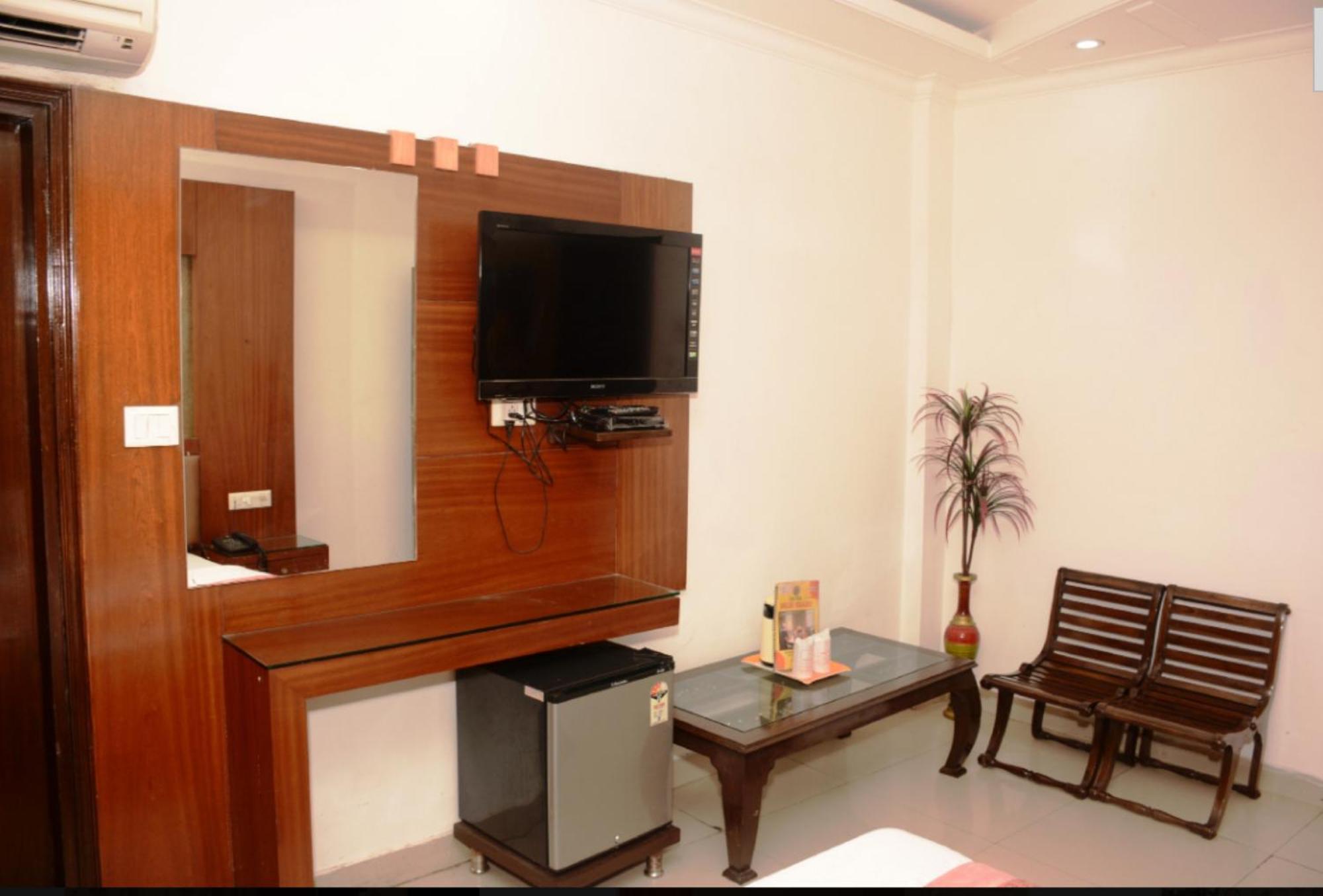 Delhi Heart At Railway Station Hotel New Delhi