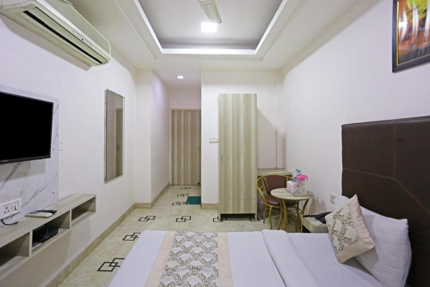 Sterling Inn, Hotel 3*