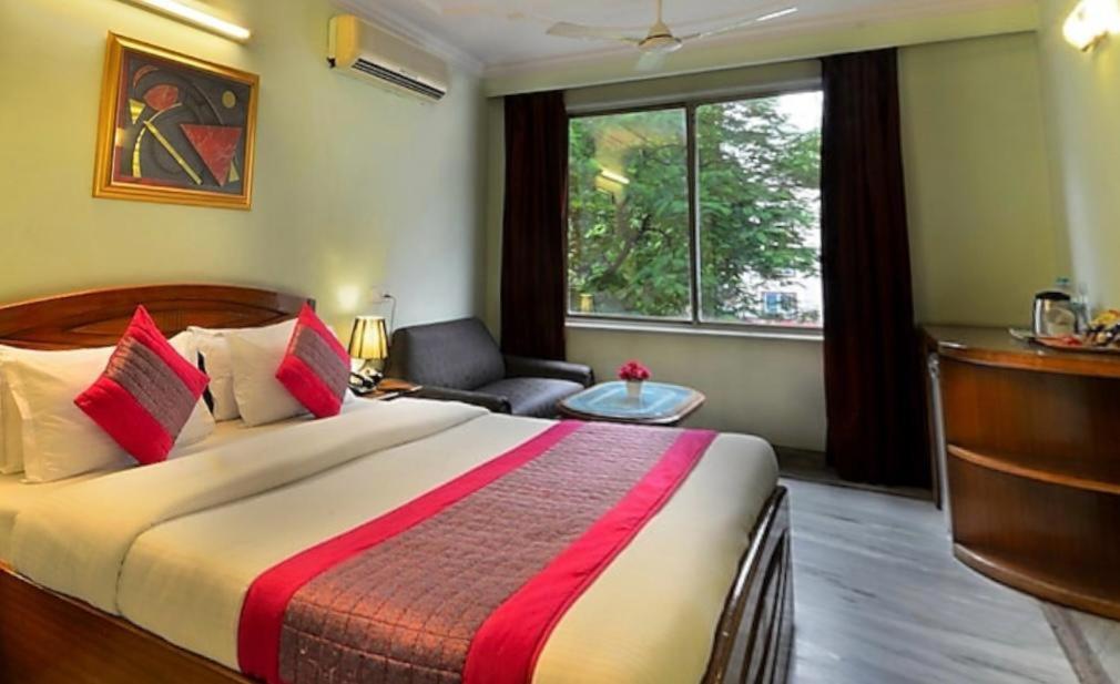 Pablas International, New Delhi, Near Metro Hotel 3*