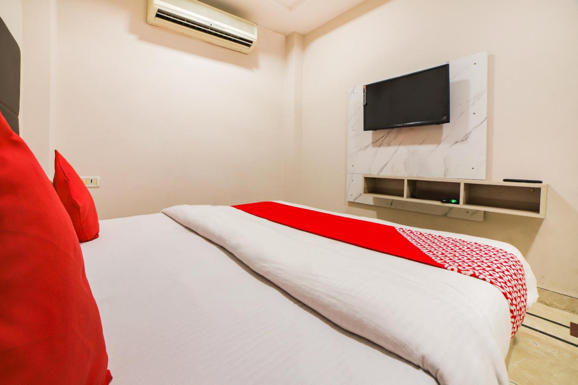 Hotel Sterling Inn,