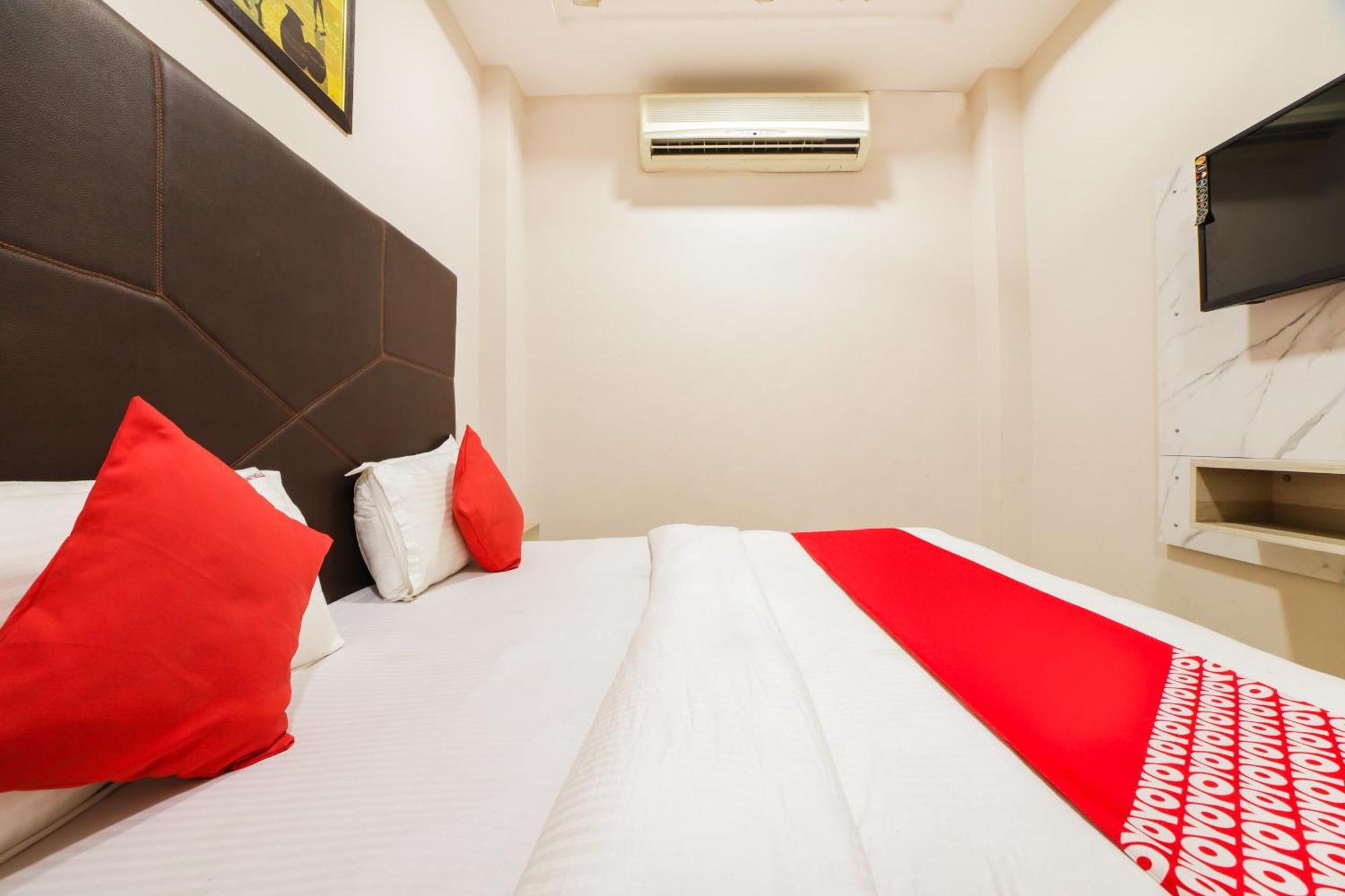 Sterling Inn, 3*
