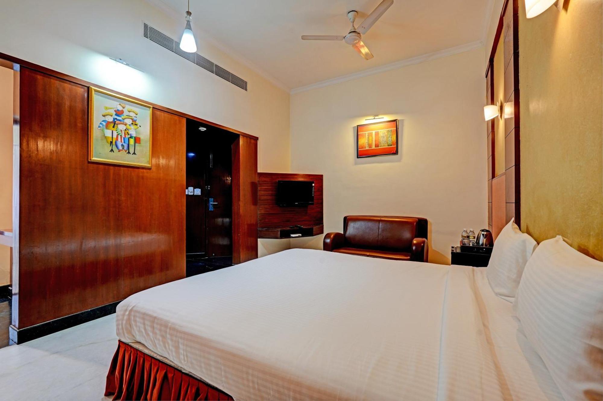Prime Plaza Ambs Near Igi Airport Guest house New Delhi