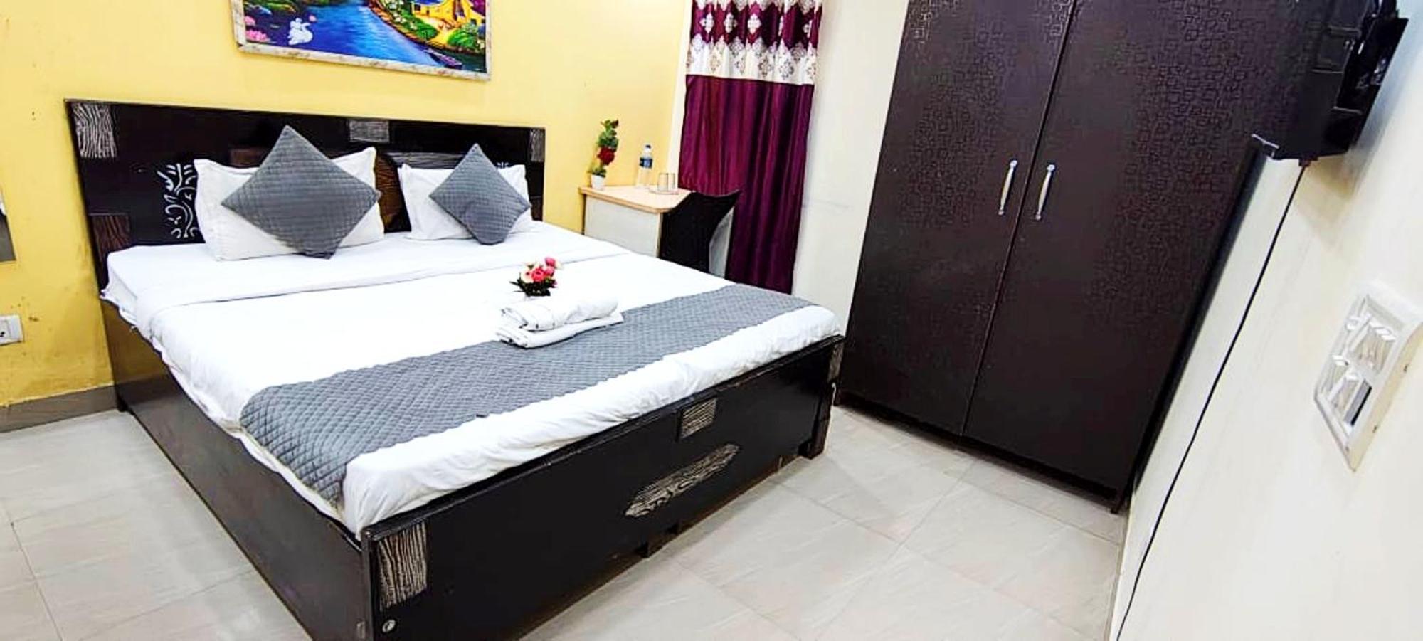Nirvana Residency - East Of Kailash Hotel New Delhi
