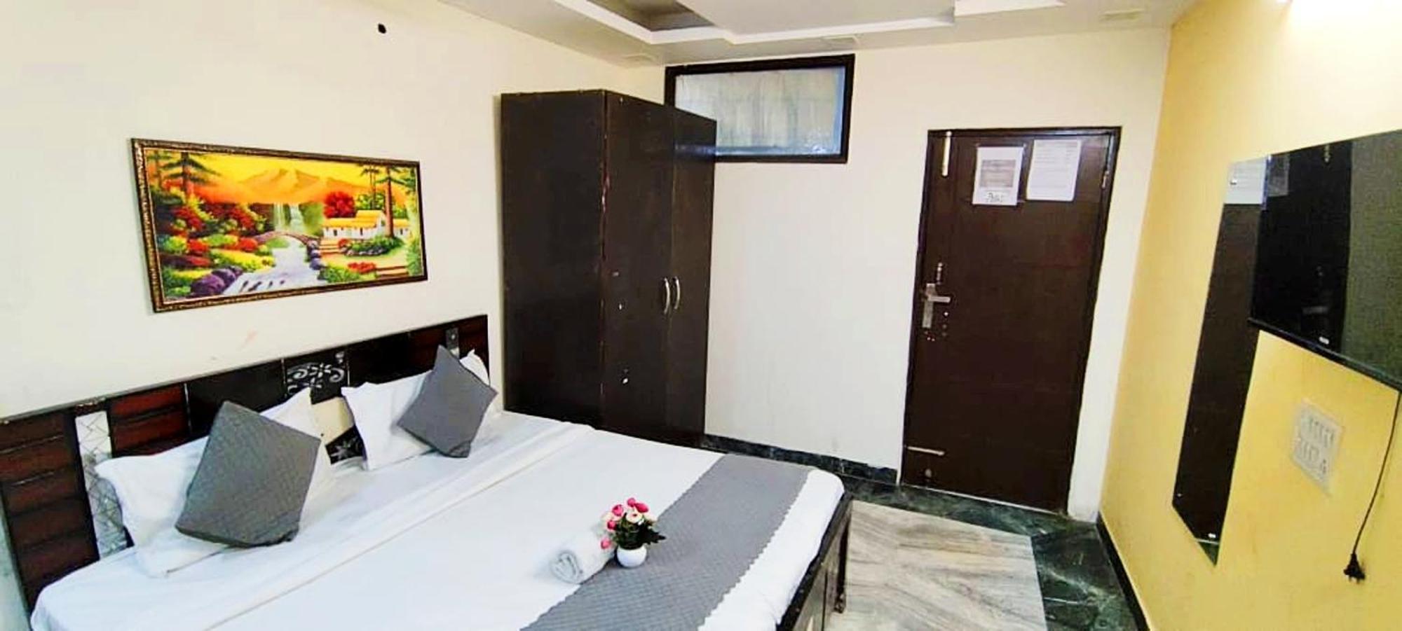 Nirvana Residency - East Of Kailash New Delhi