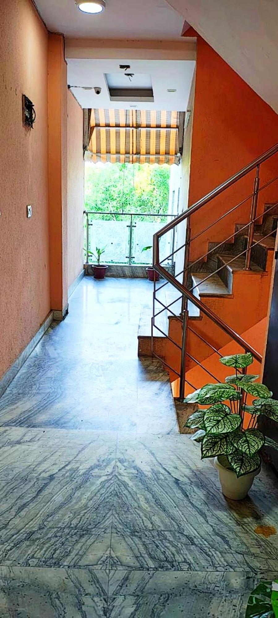 Hotel Nirvana Residency - East Of Kailash 3*