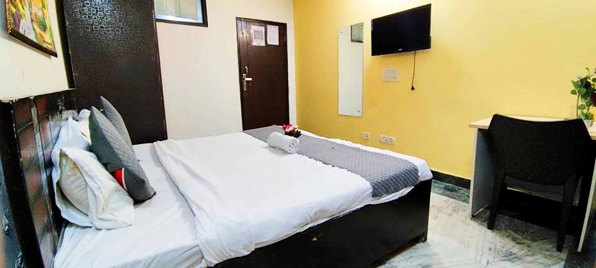 Nirvana Residency - East Of Kailash 3* New Delhi