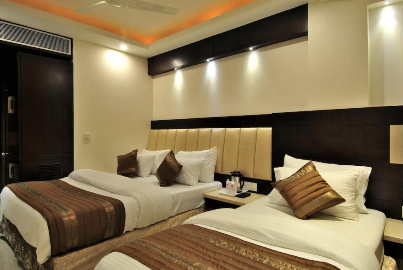 Hotel Sai Miracle - 4*