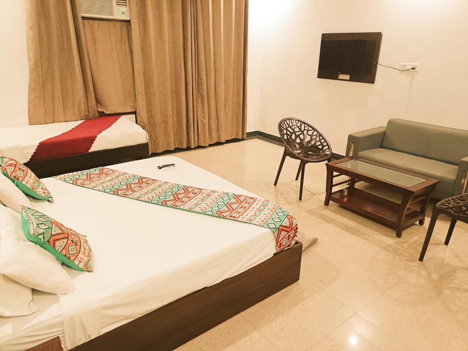 Guest house Prime Plaza Ambs Near Igi Airport *