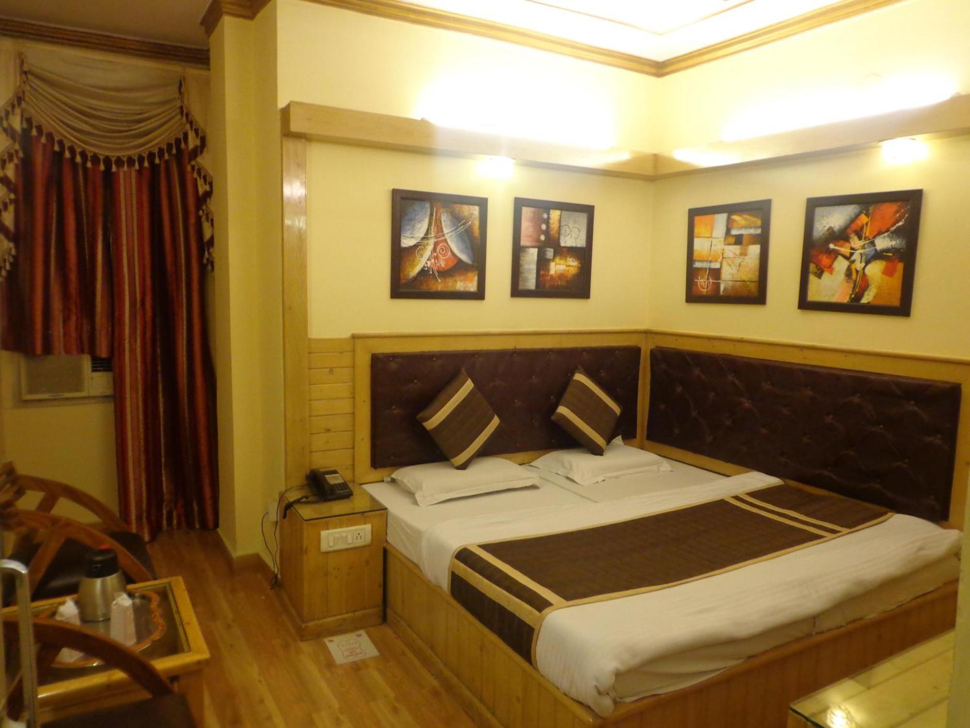 Lal's Haveli Hotel