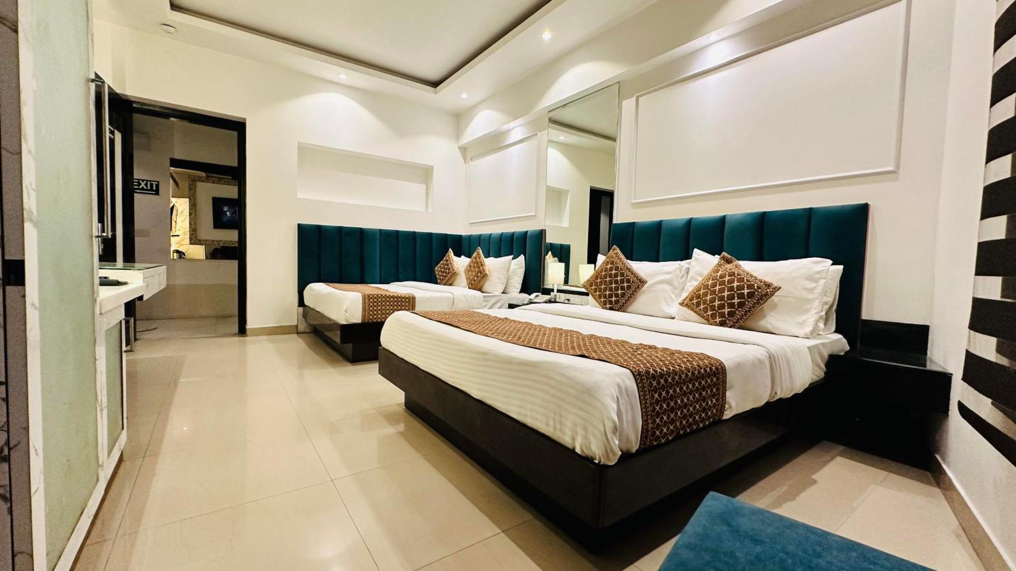 Hotel Krishna - By Rcg Hotels, Paharganj, 4*