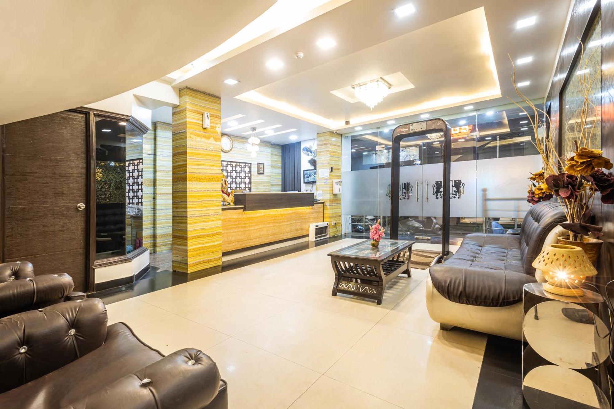 Red Castle - Karol Bagh - Where Luxury Meets Comfort Hotel Nova Deli