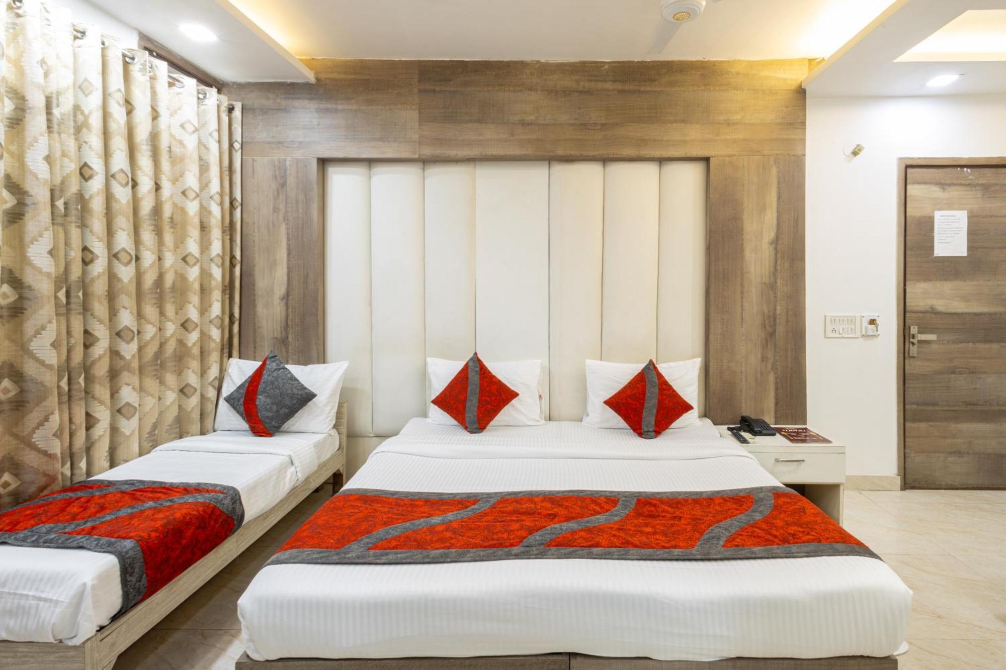 Red Castle - Karol Bagh - Where Luxury Meets Comfort