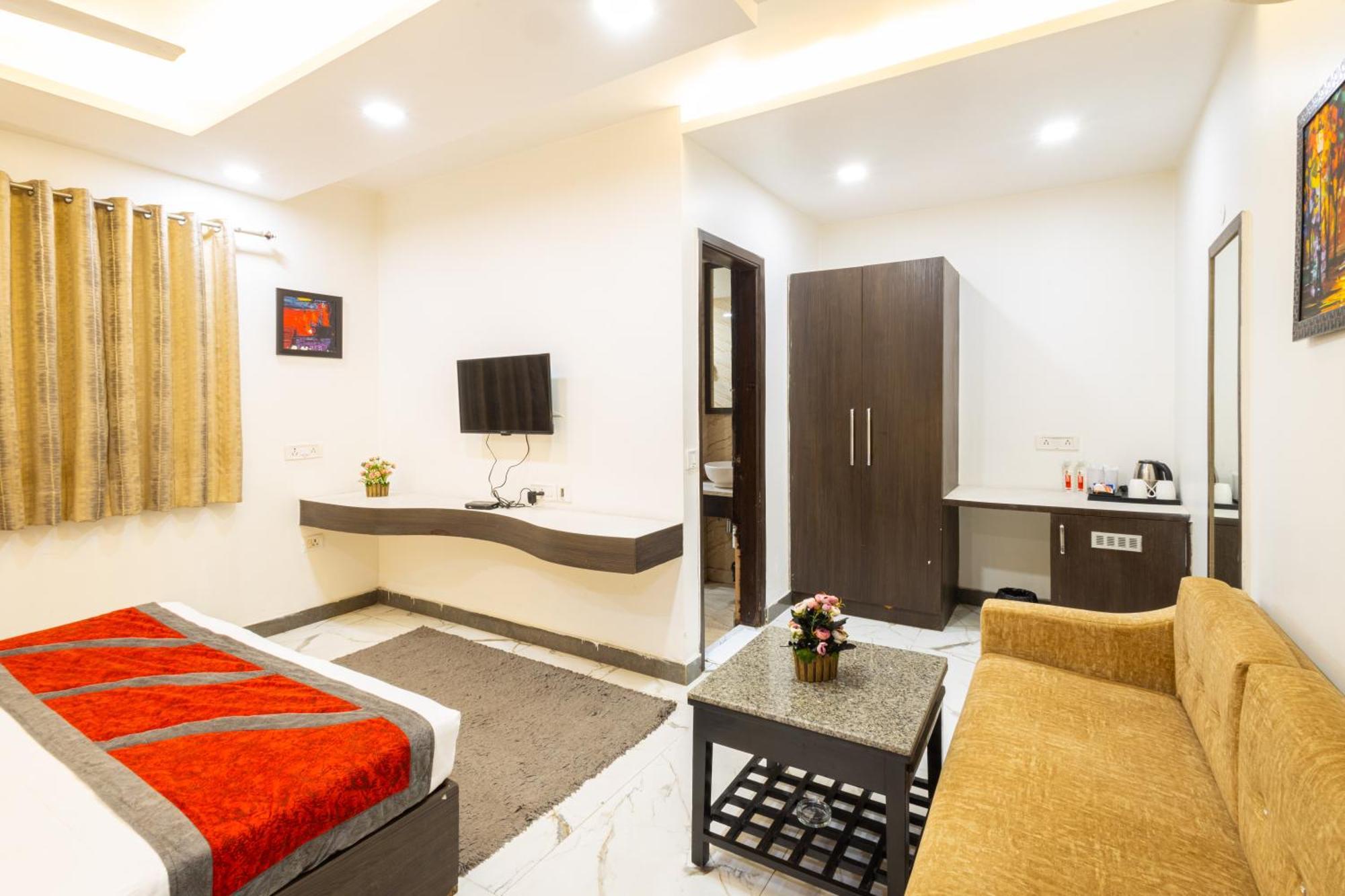 Red Castle - Karol Bagh - Where Luxury Meets Comfort Hotel Nova Deli