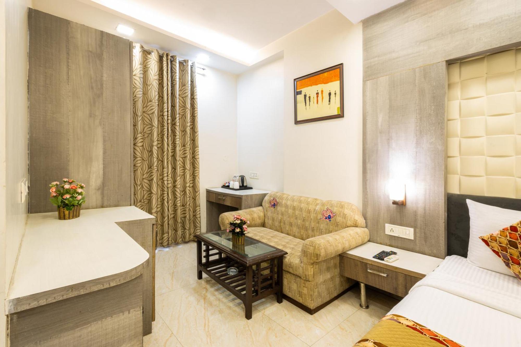 Red Castle - Karol Bagh - Where Luxury Meets Comfort Hotel 4*