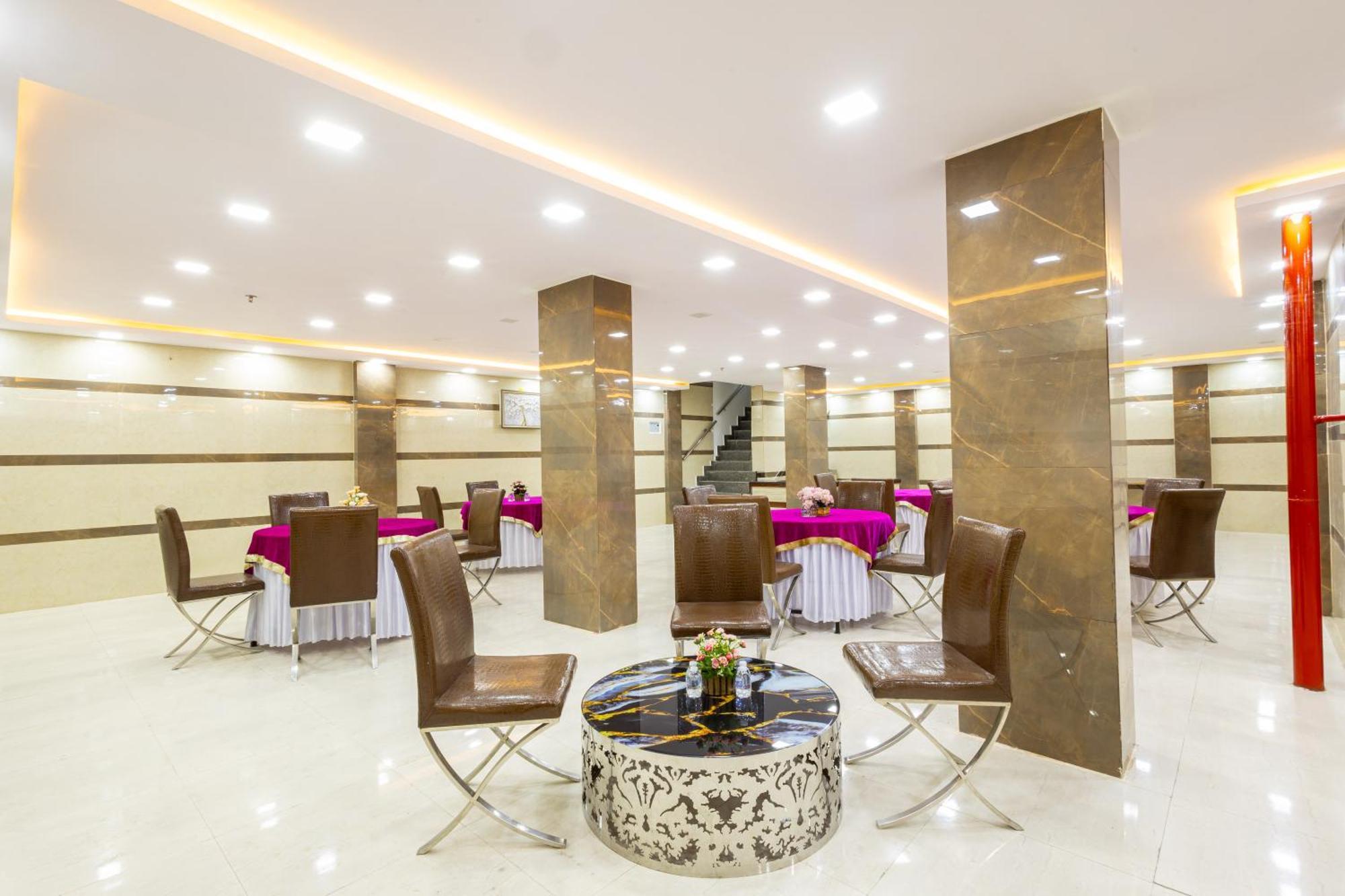 Red Castle - Karol Bagh - Where Luxury Meets Comfort Hotel Nova Deli