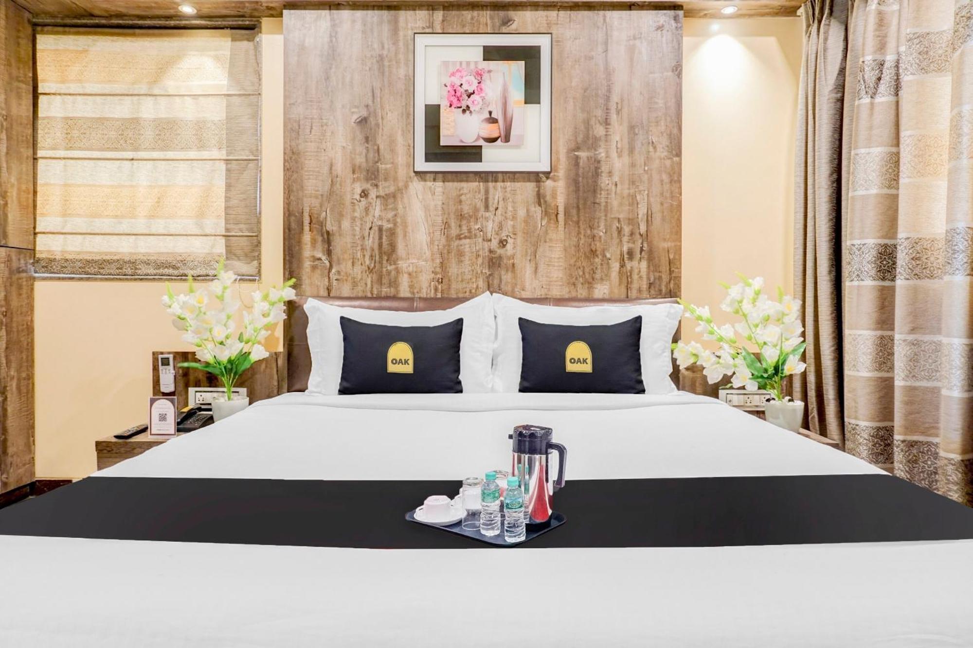 Prime Plaza Ambs Near Igi Airport * New Delhi