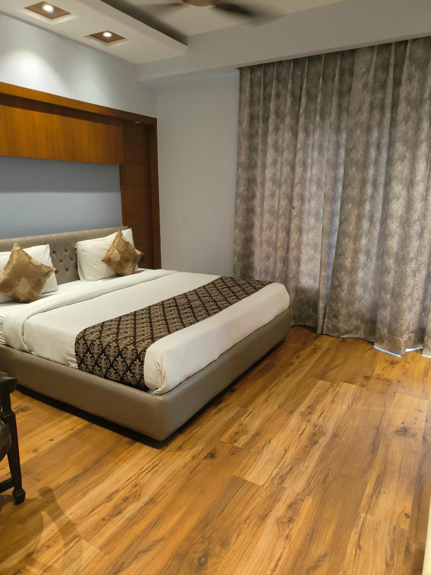 Hotel The Pearl - Free Airport Pickup - Traveler's Choice Award Winner For 2025