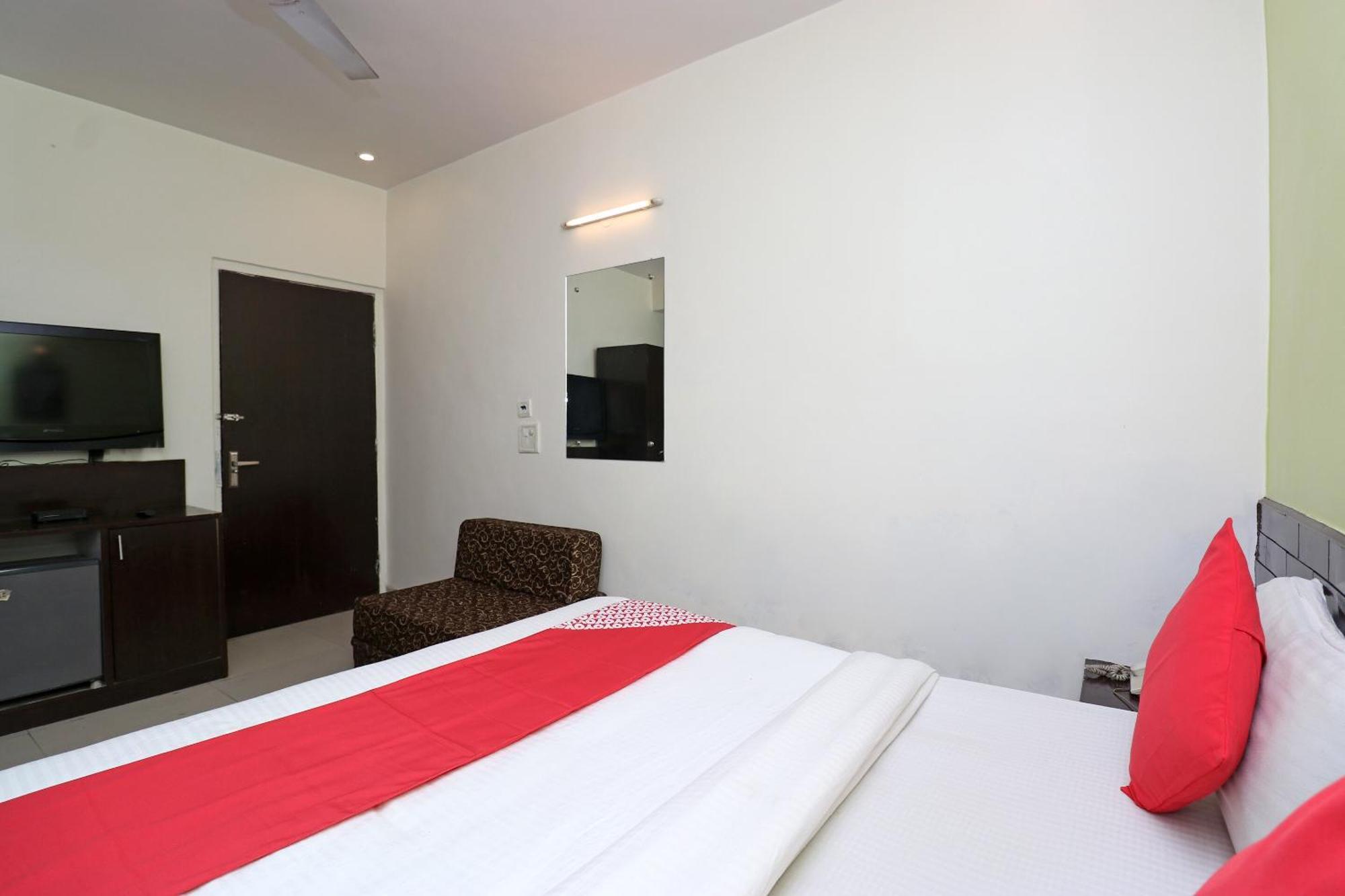 O Max Hotel