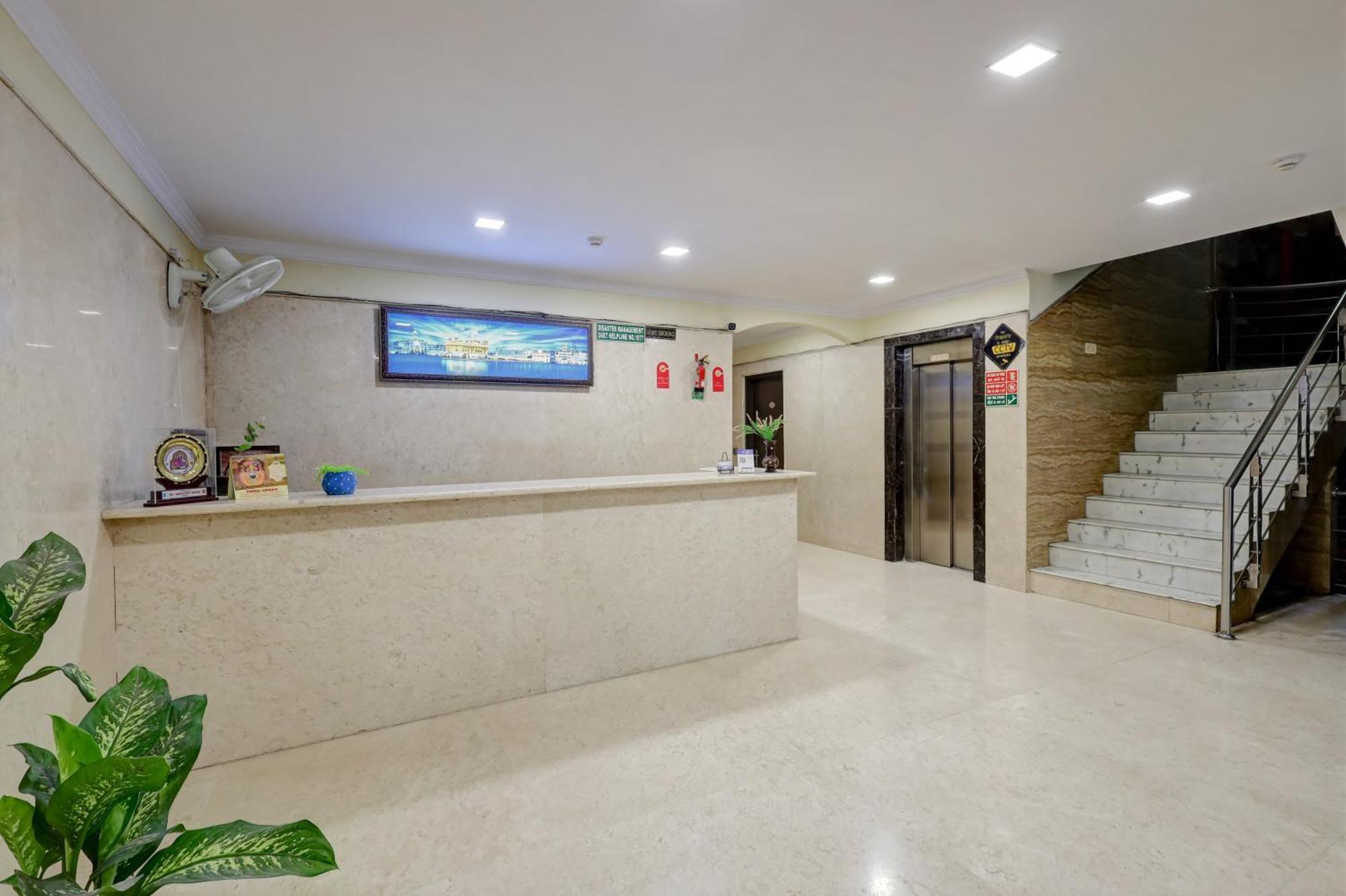 Singh Palace 3* Delhi (National Capital Territory of India)