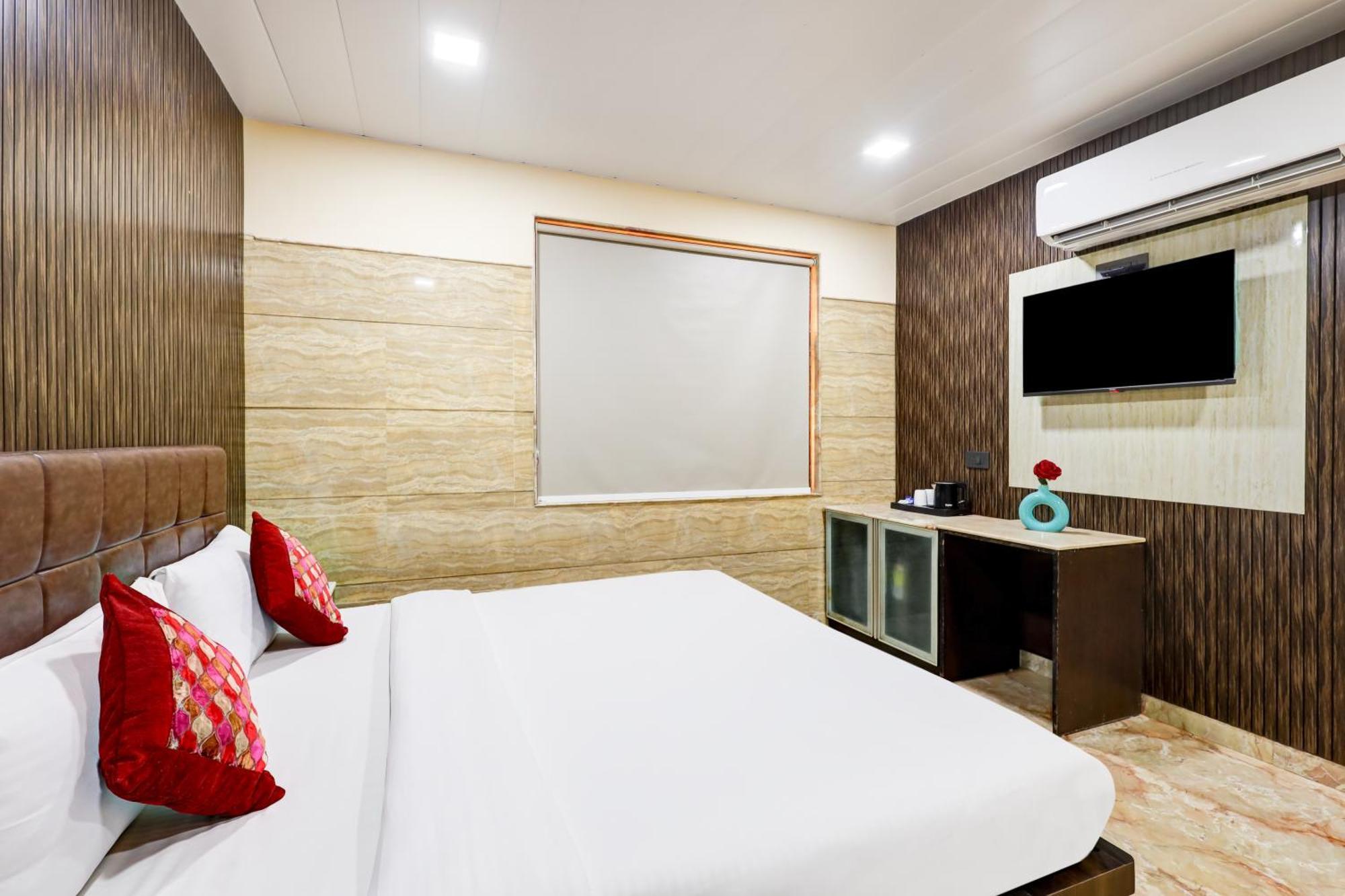 Singh Palace Hotel