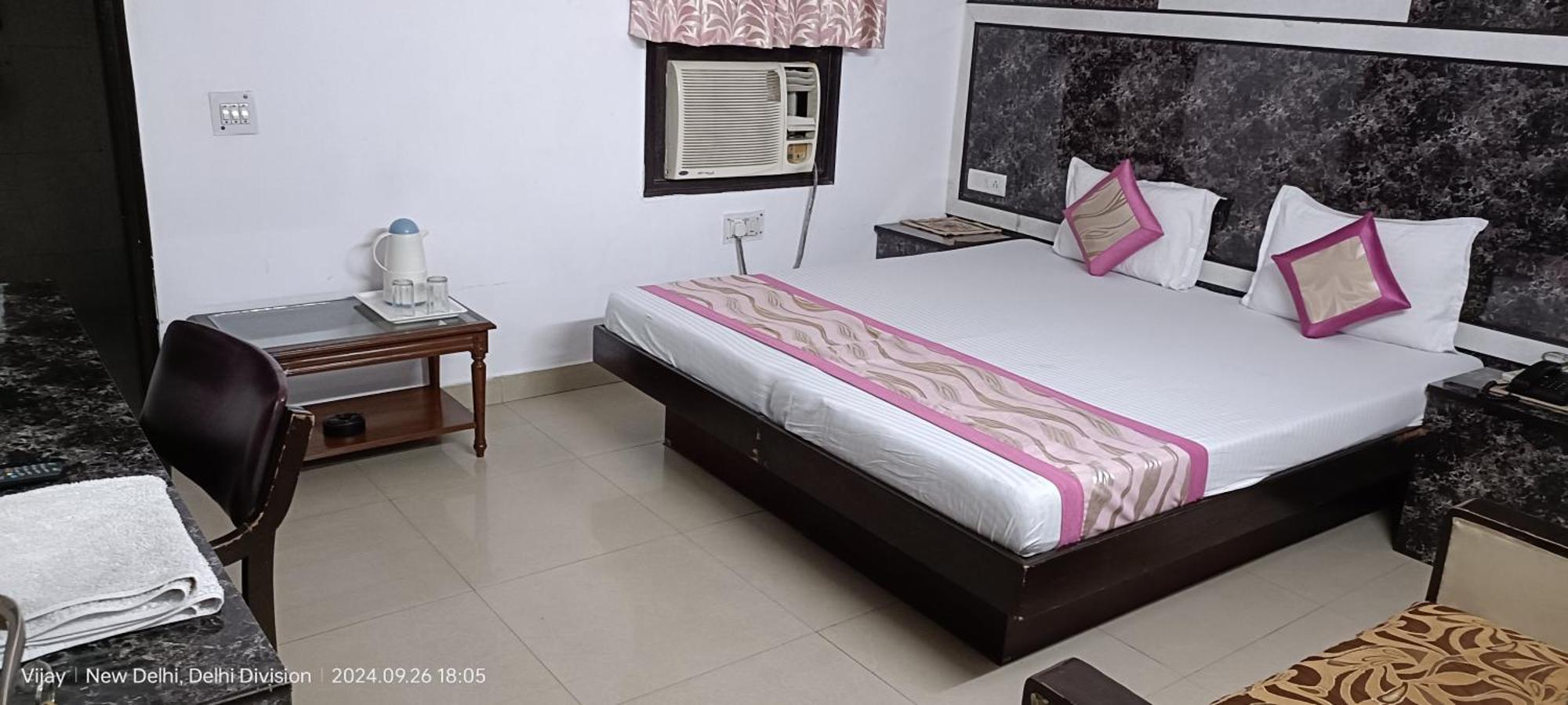 Su Shree Continental 5 Minutes Walk From Railway Station Hotel 3*