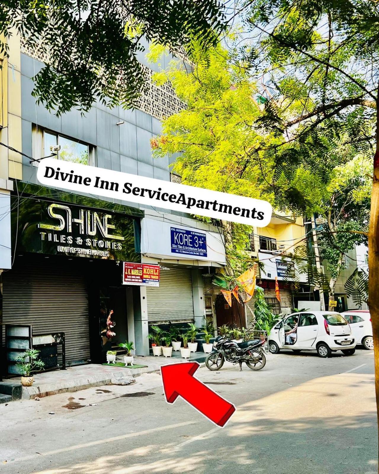 Hotel Divine Rajouri Garden 3*