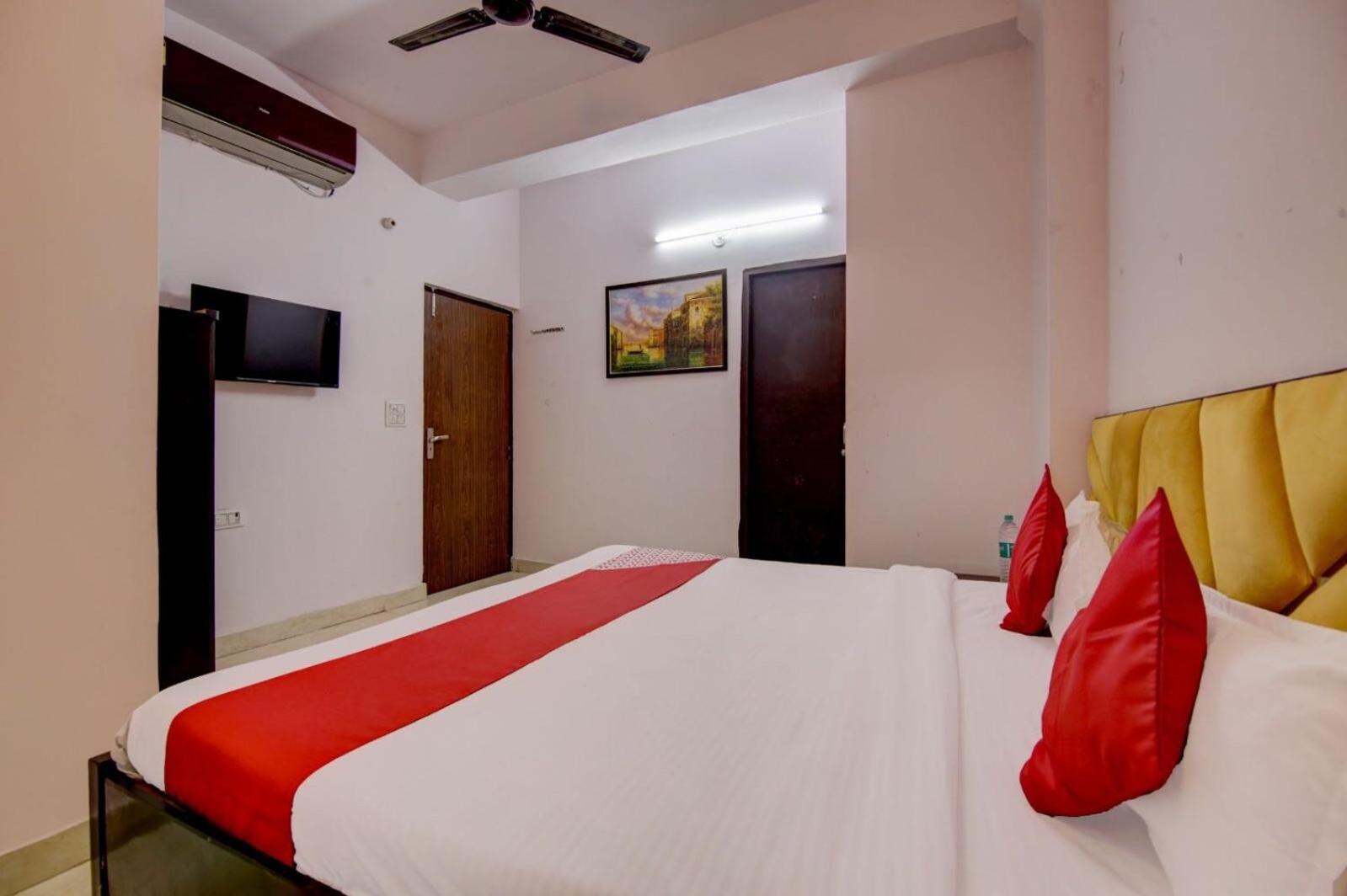 Hotel Live On Del3763