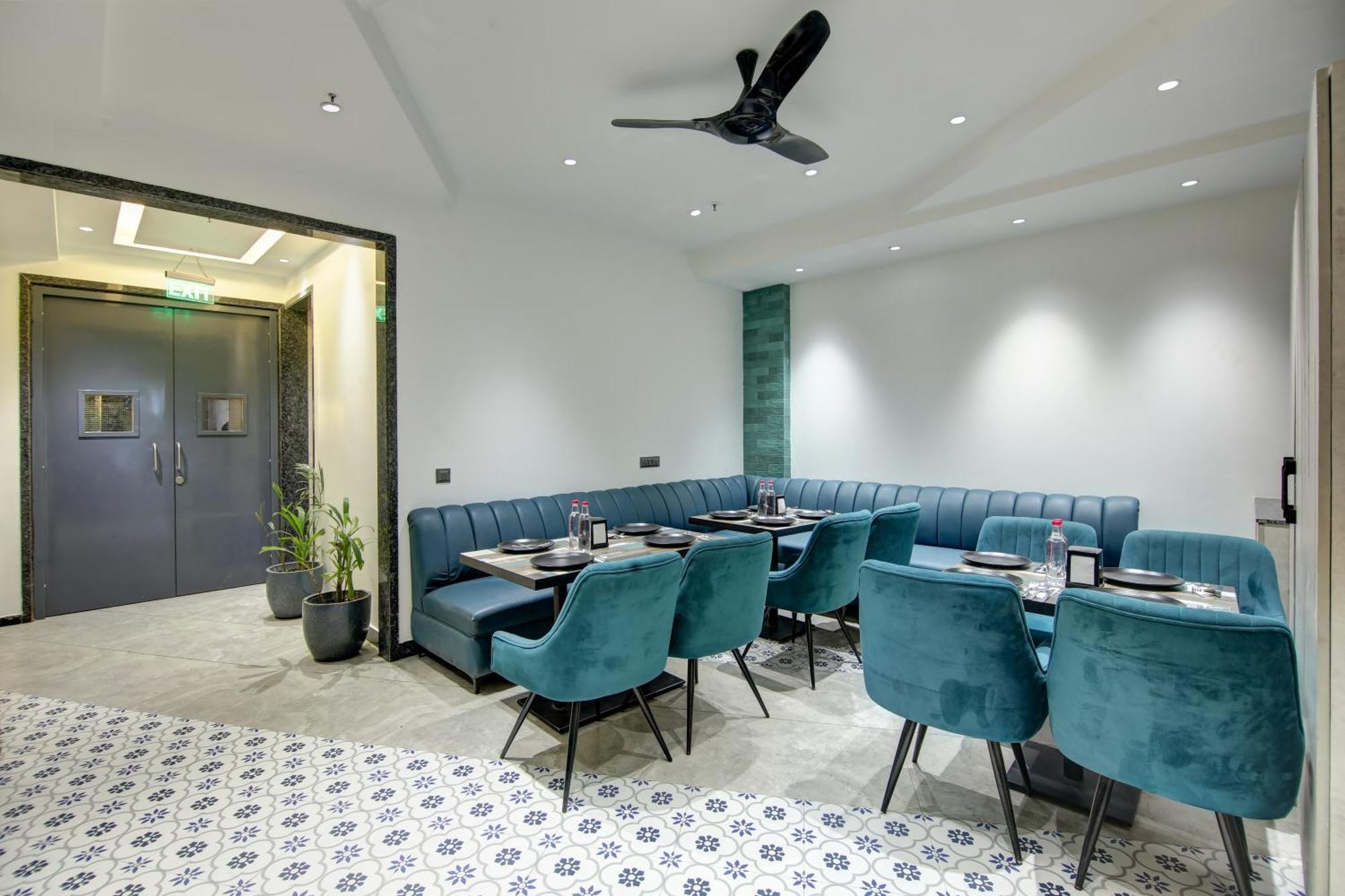 Uptown - 1km From Connaught Place Hotel