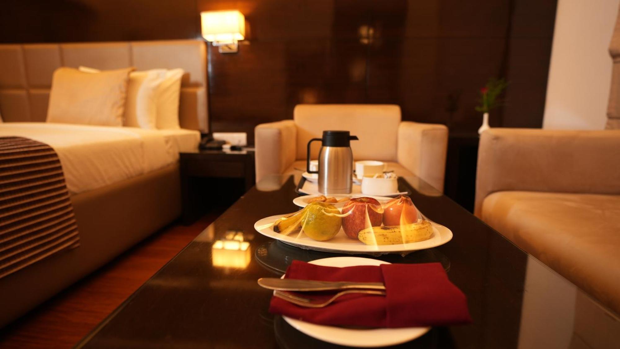 Africa Avenue - Greater Kailash 1 Hotel