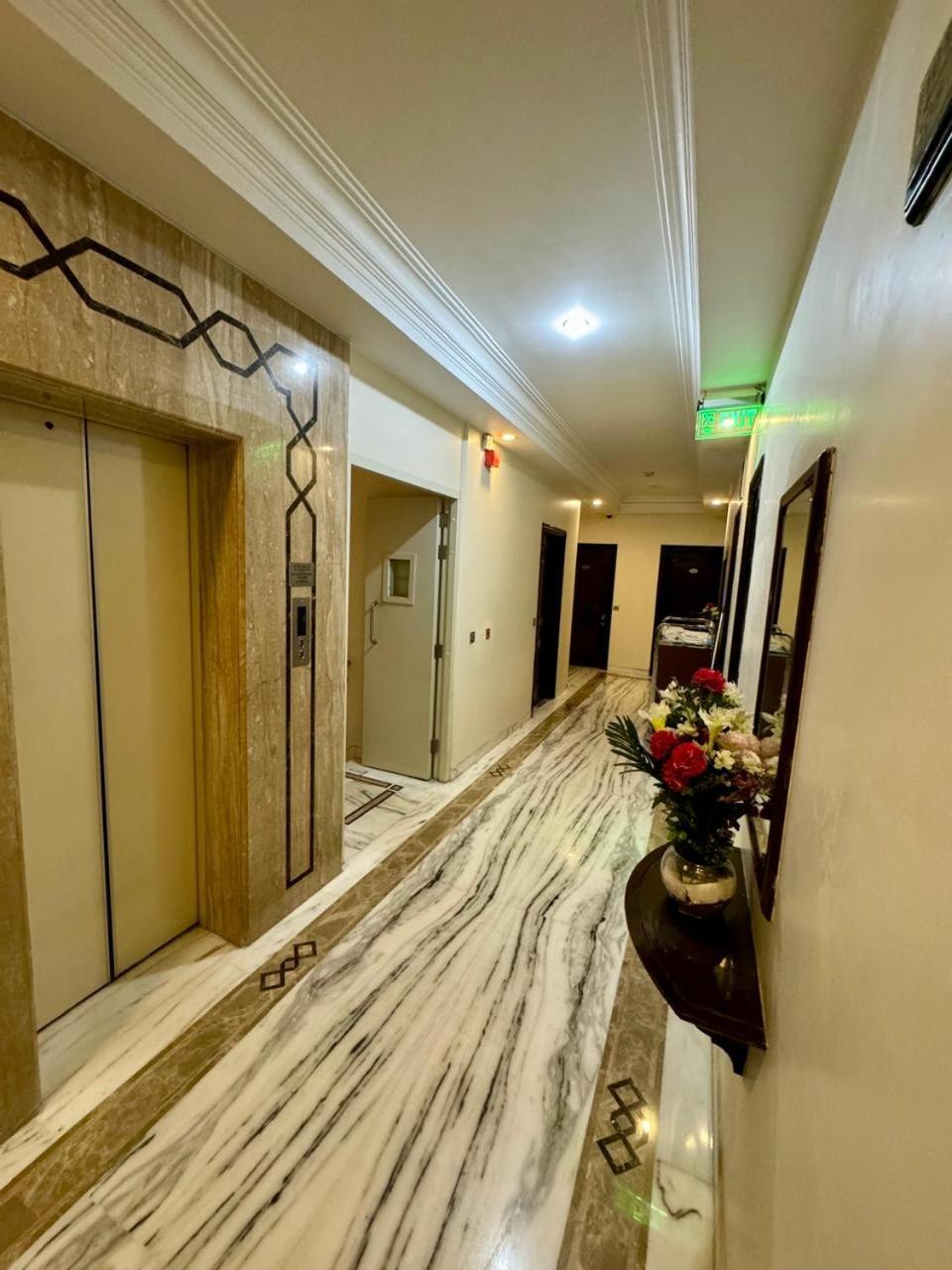 Gtb Florence Inn, 2min Walk From Karol Bagh Metro 4*