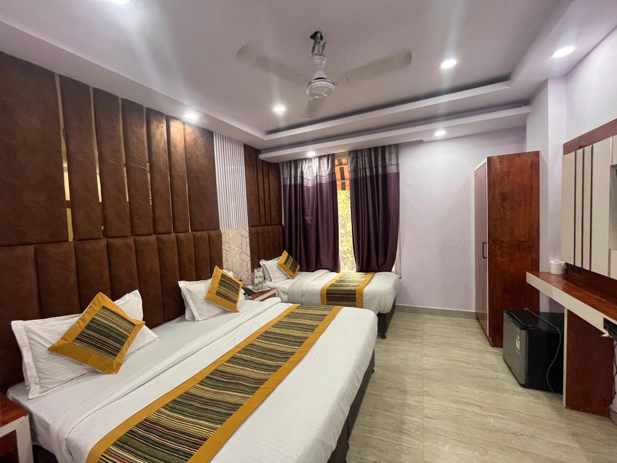 Hotel Embassy Near Rk Ashram Metro New Delhi