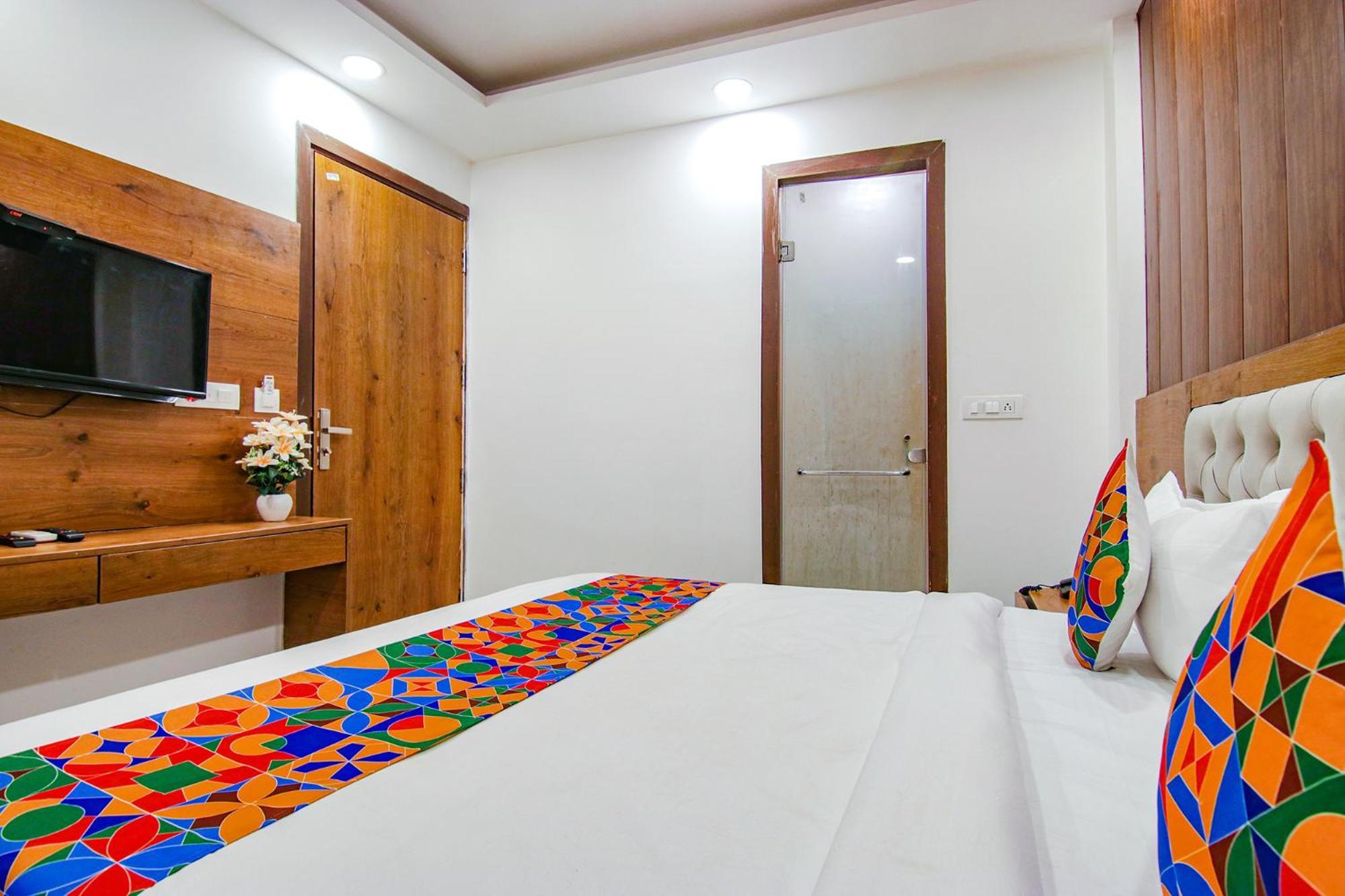 Hotel Grand Empire 4*
