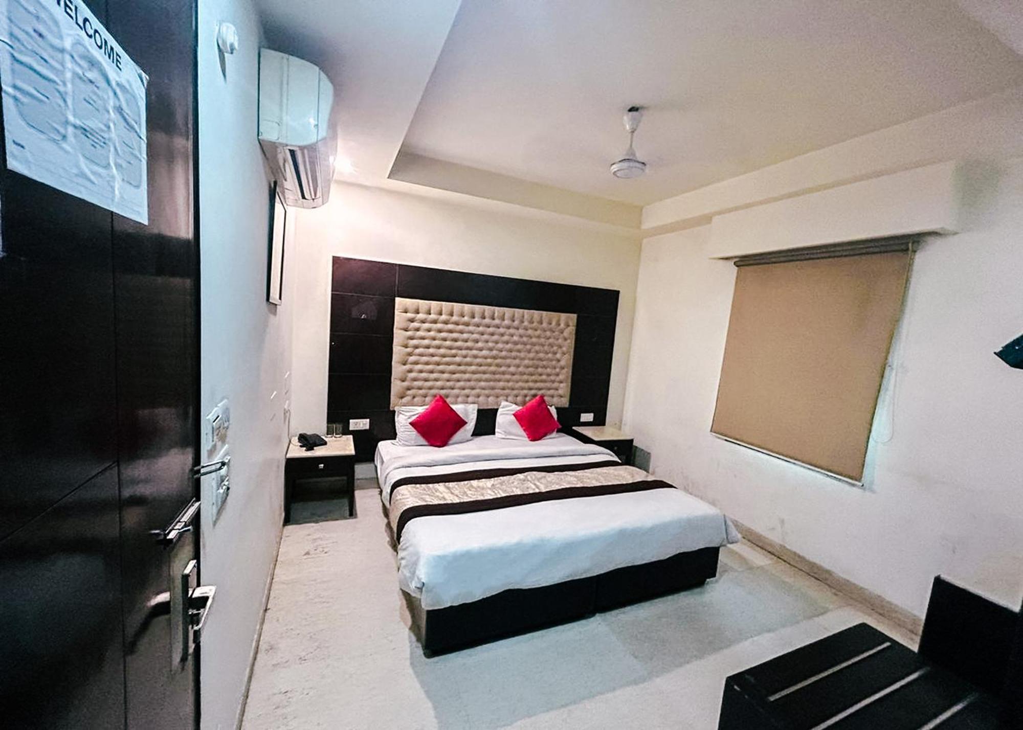 The Metropolis Near Rk Ashram Metro Station 2* New Delhi