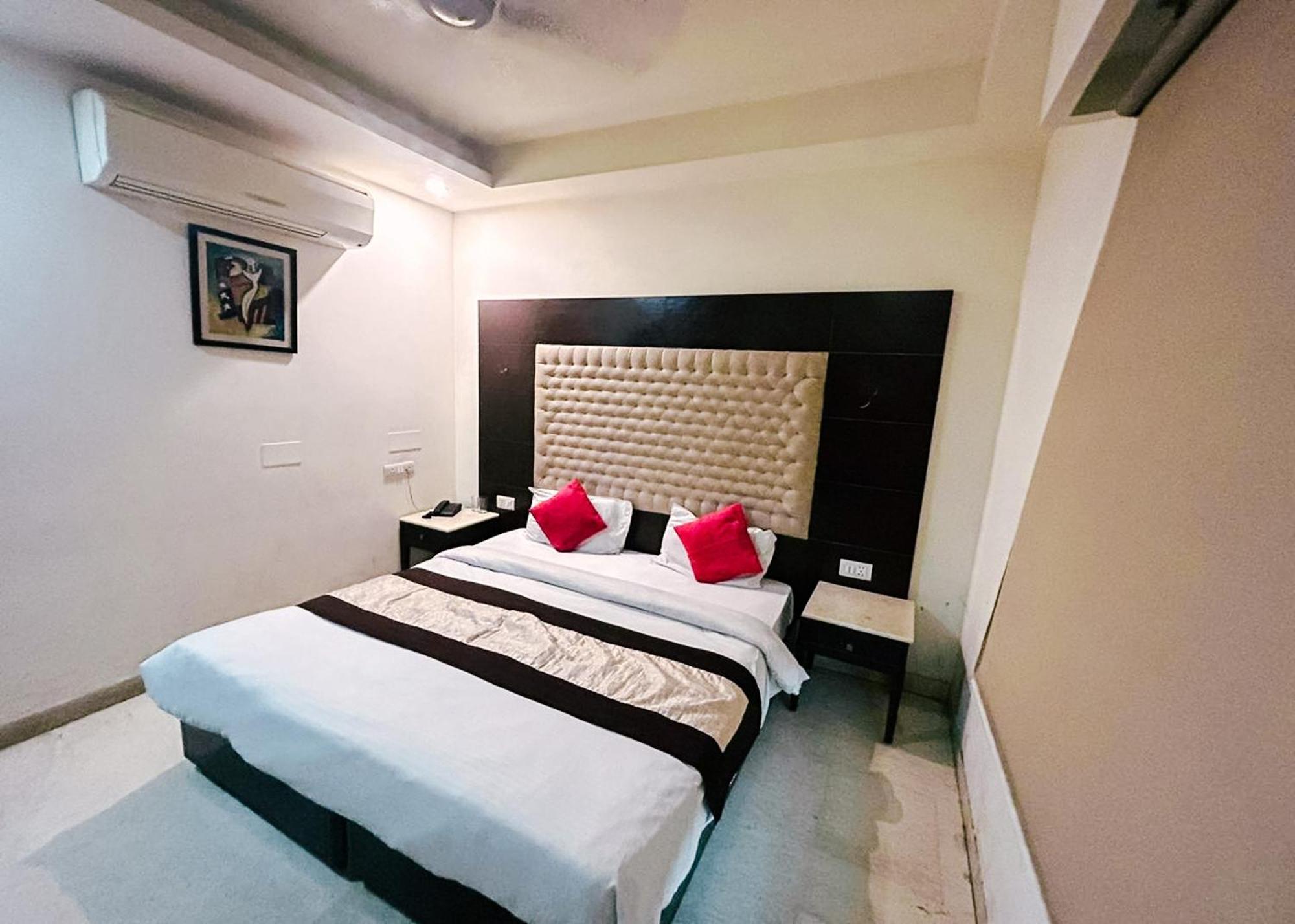 The Metropolis Near Rk Ashram Metro Station Hotel 2*