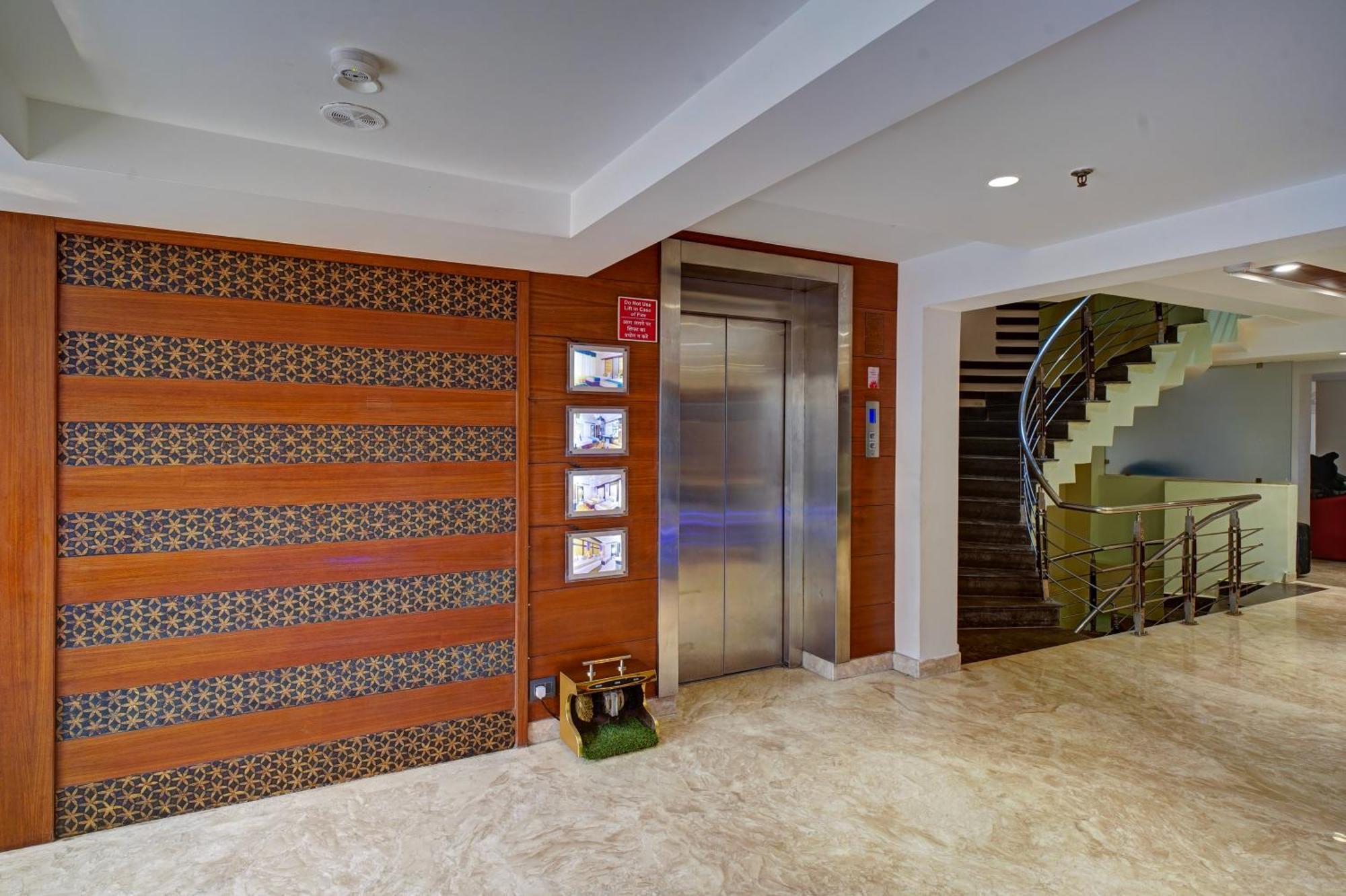 The Pearl - Free Airport Pickup - Traveler's Choice Award Winner For 2025 4* Nova Deli