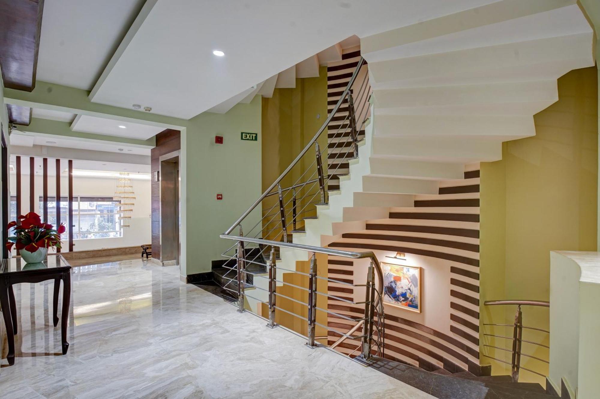The Pearl - Free Airport Pickup - Traveler's Choice Award Winner For 2025 4* Nova Deli
