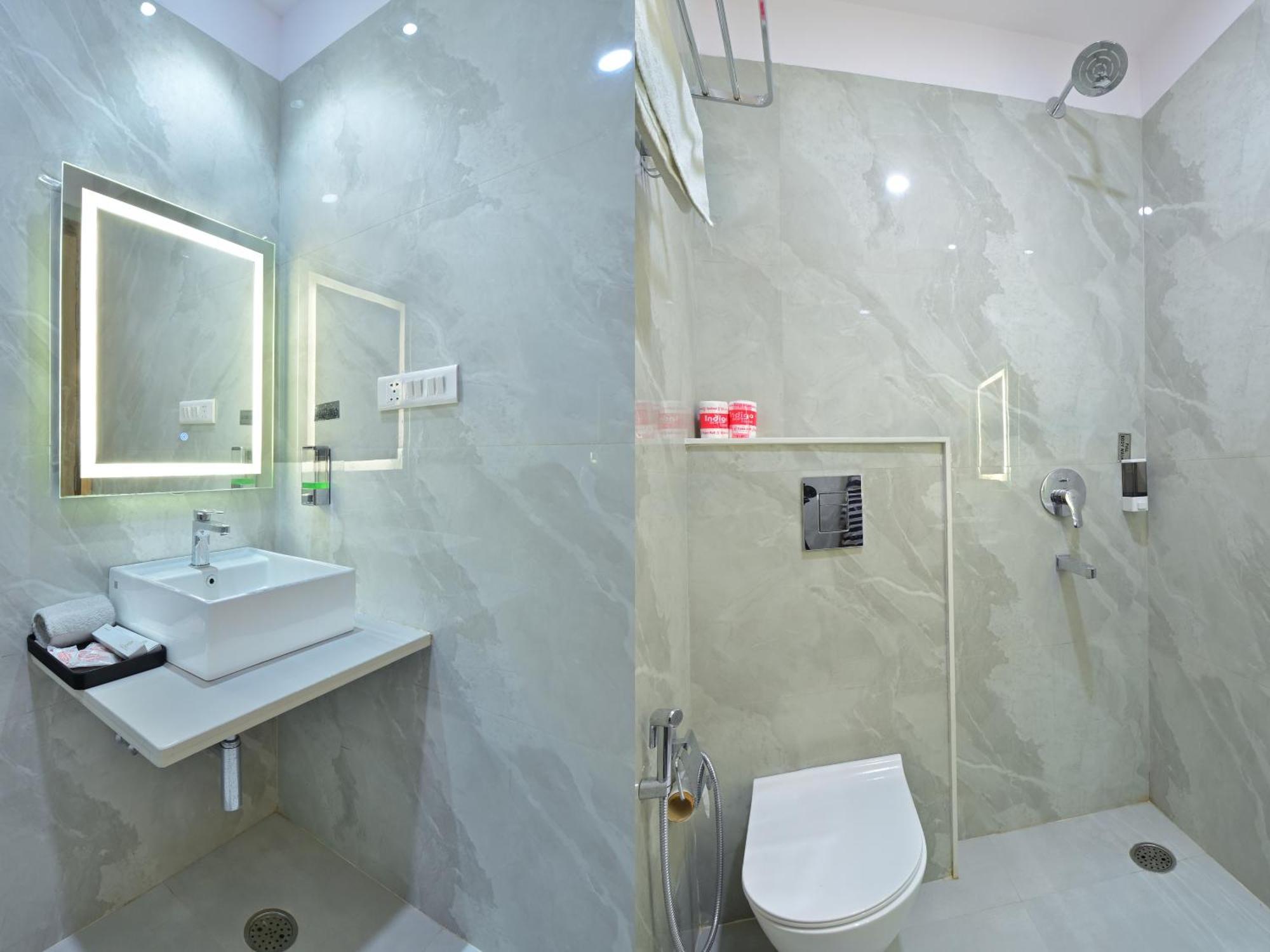 Northern Palace - 1 Min From Connaught Place & Railway Station 4* New Delhi