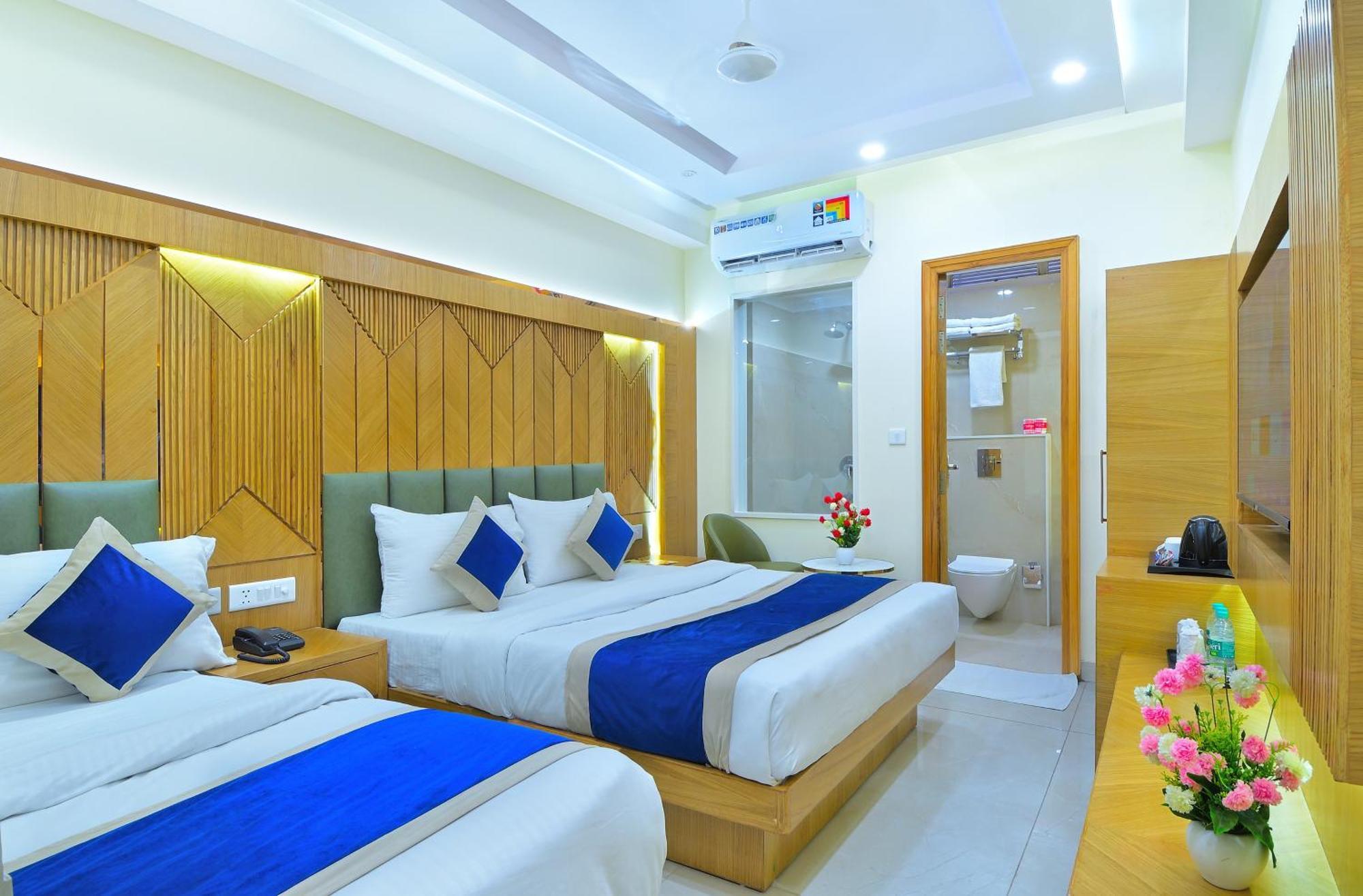 Northern Palace - 1 Min From Connaught Place & Railway Station