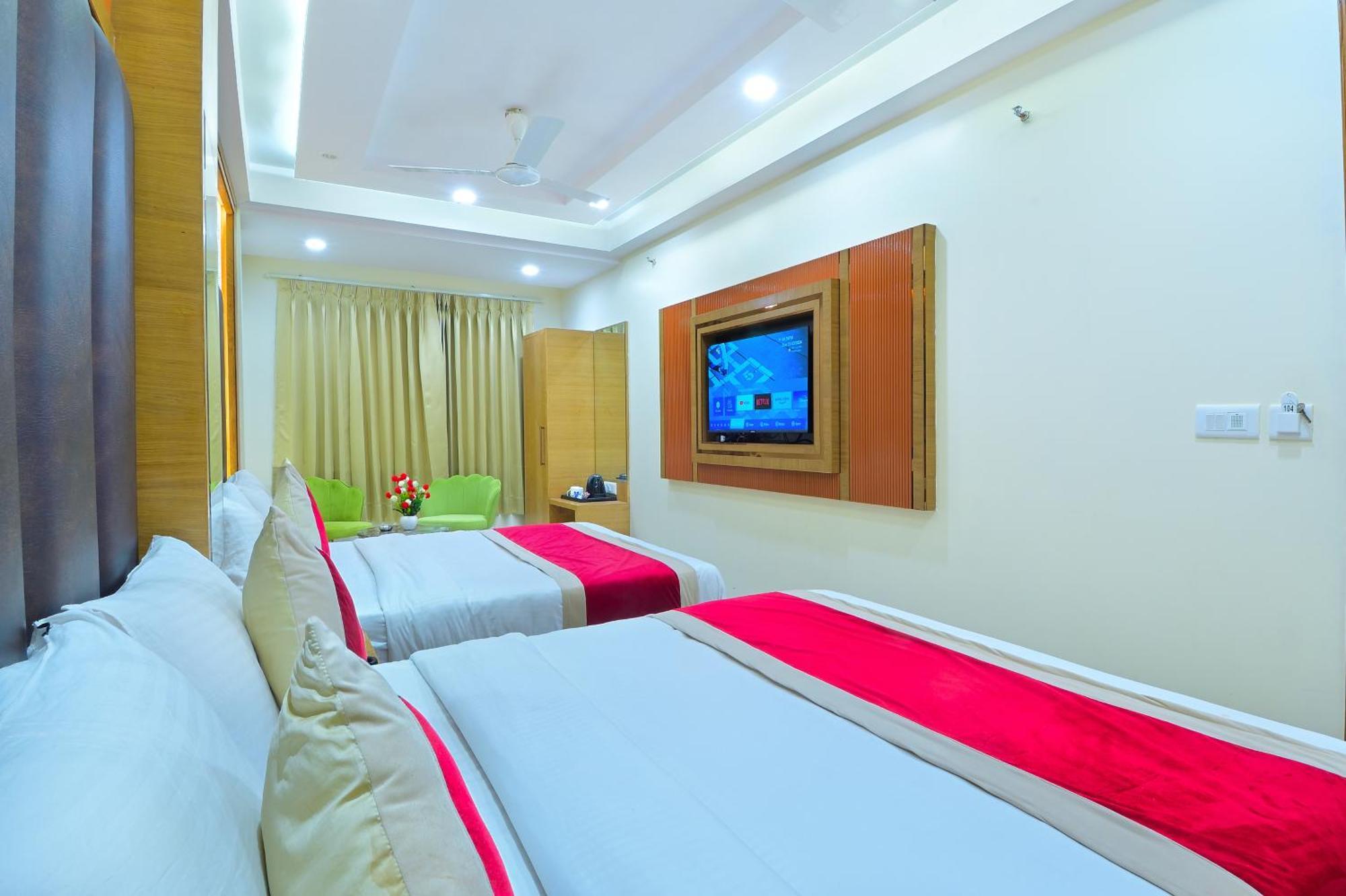 Northern Palace - 1 Min From Connaught Place & Railway Station Hotel New Delhi