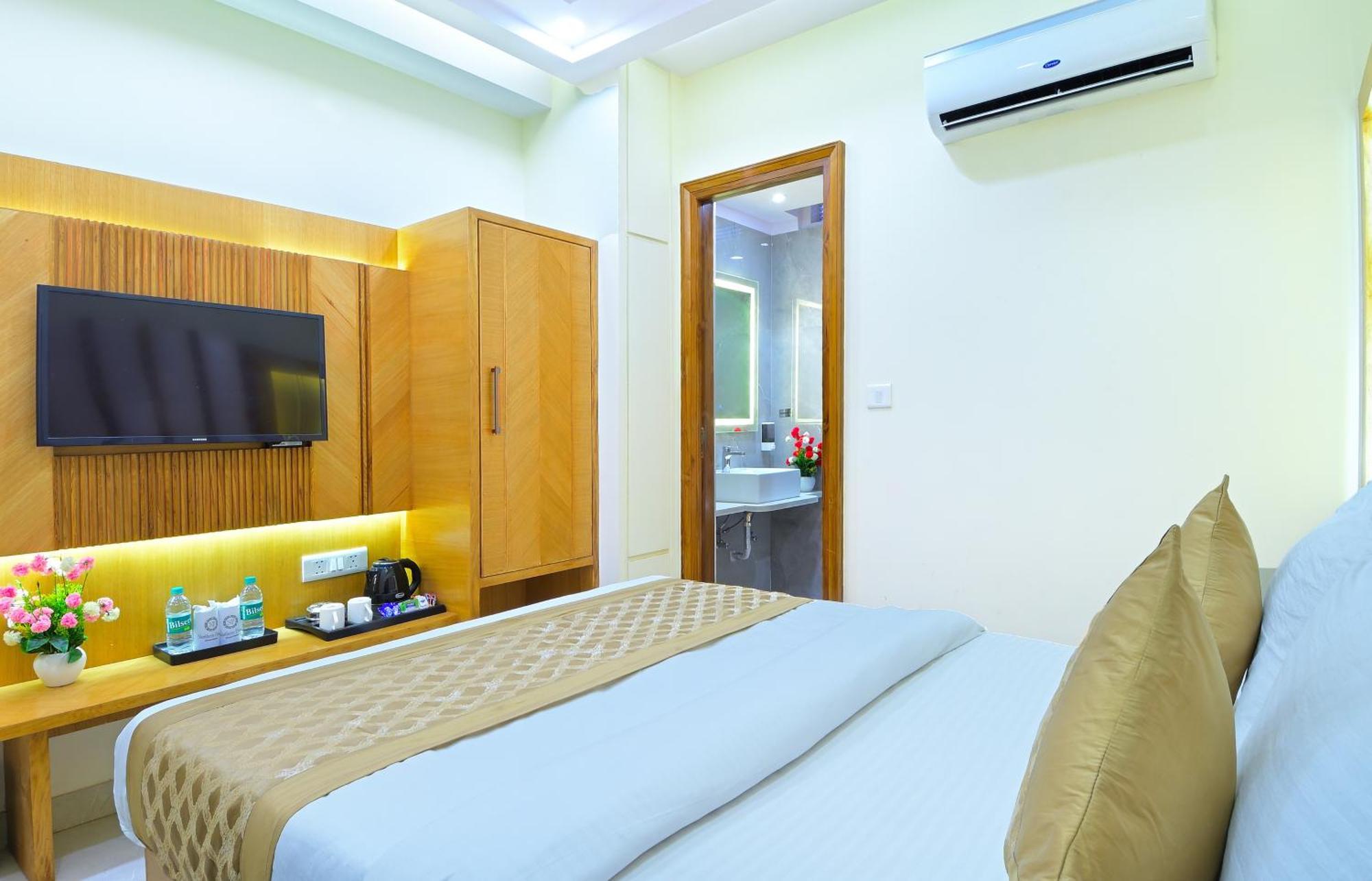 Northern Palace - 1 Min From Connaught Place & Railway Station New Delhi