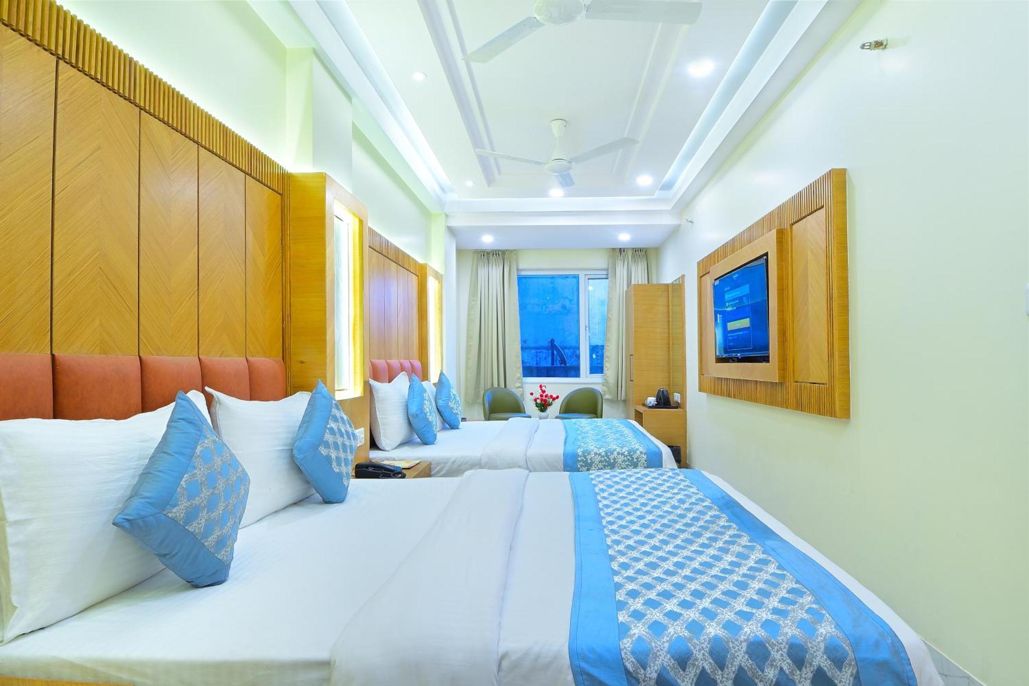 Hotel Northern Palace - 1 Min From Connaught Place & Railway Station 4*
