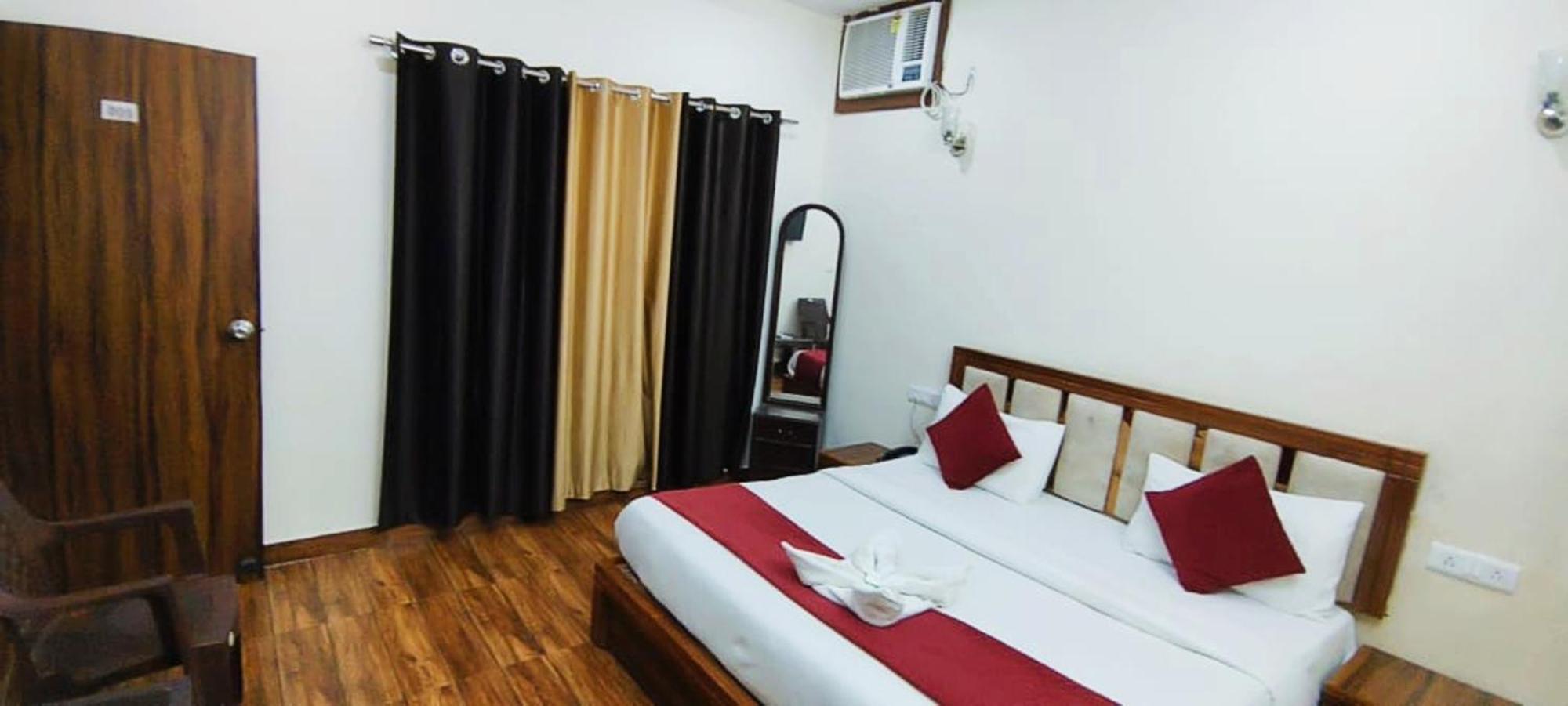 Luxury In Safdarjung Enclave Near Aiims & Safdarjung Hospital Hotel New Delhi