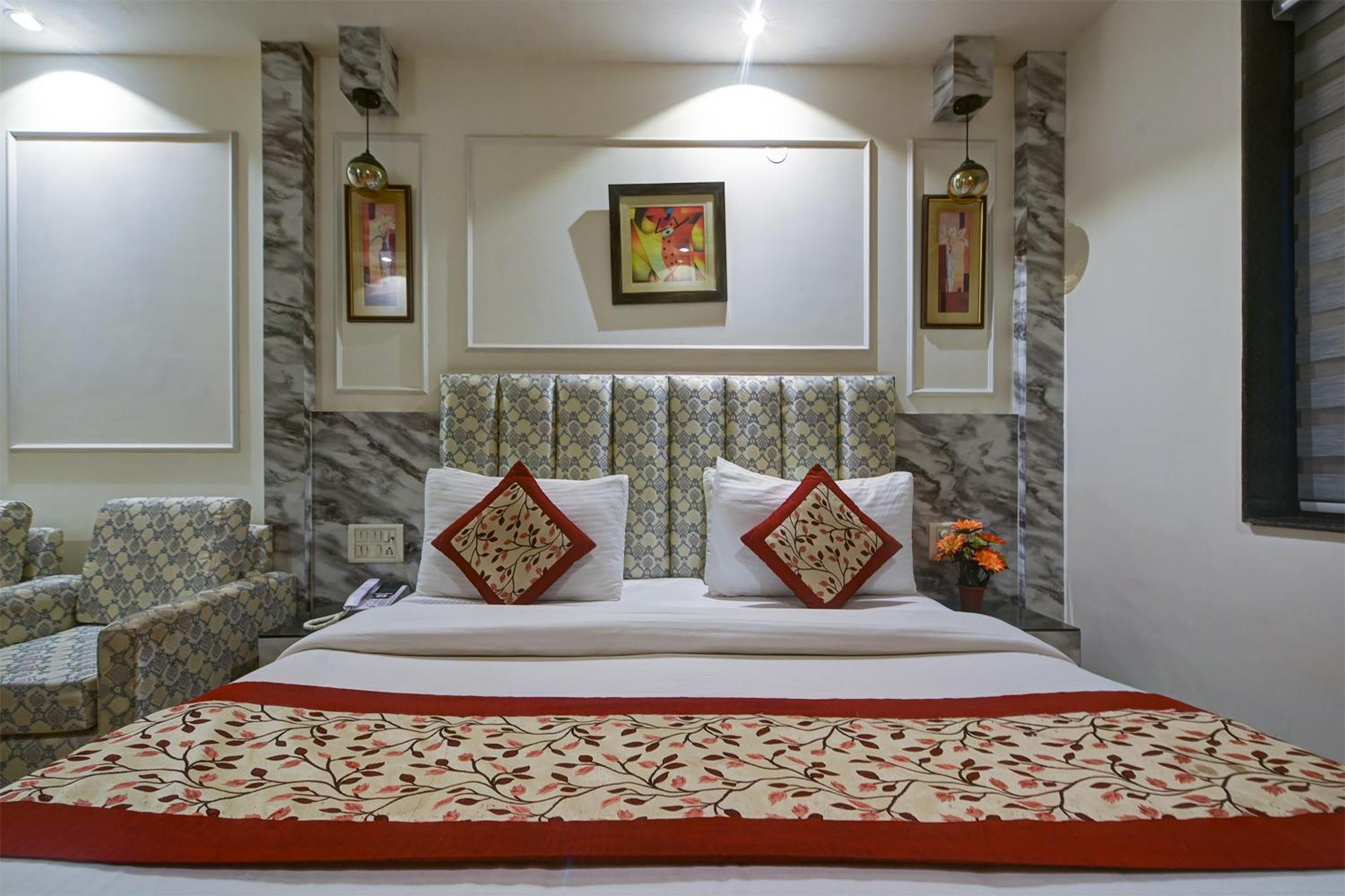 Baba Deluxe Near Railway Station And Center -by Rcg Hotel New Delhi